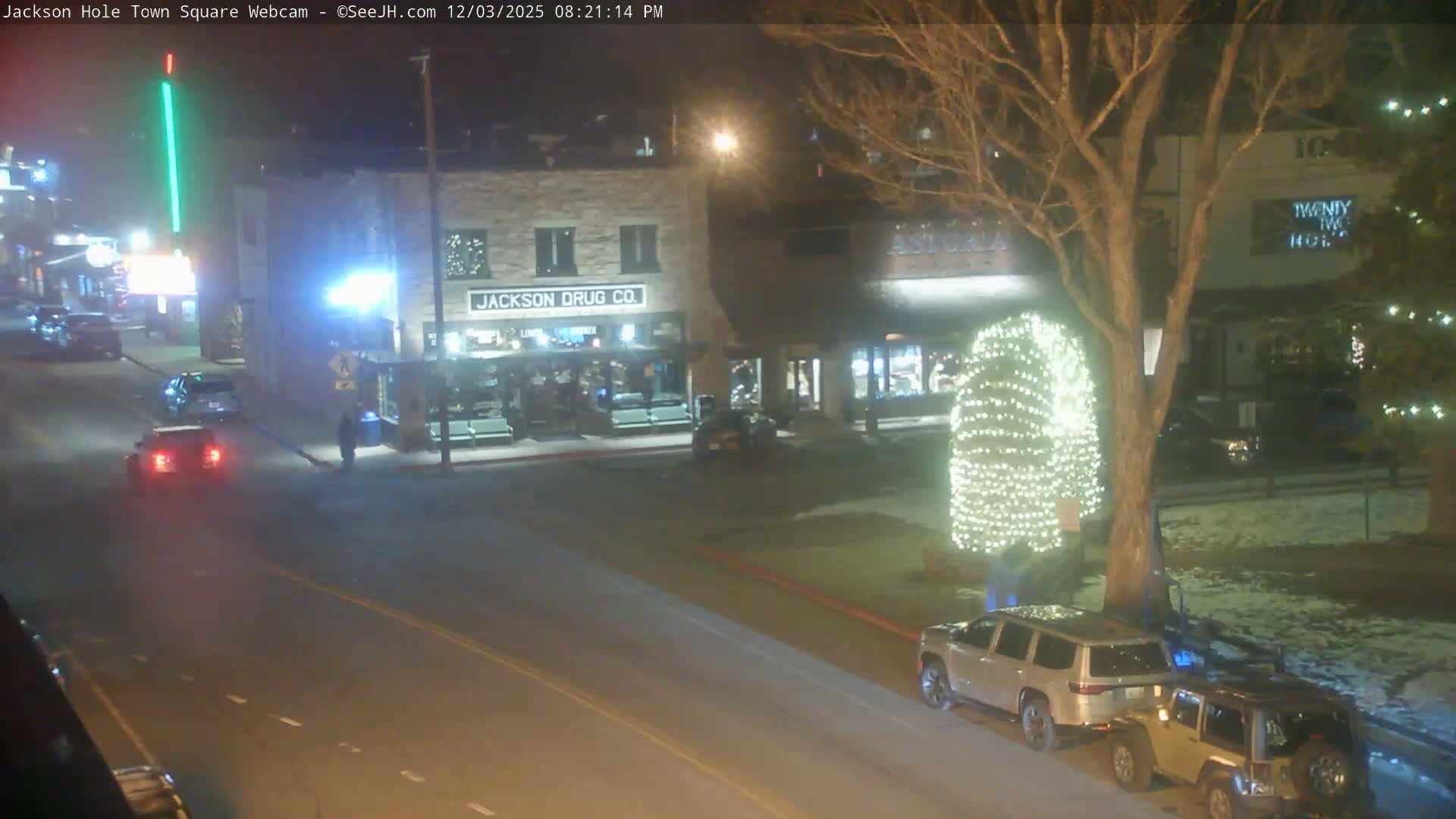 Jackson Hole, Jackson Town Center Square PTZ Live Cam - Jackson, Teton, Wyoming, USA