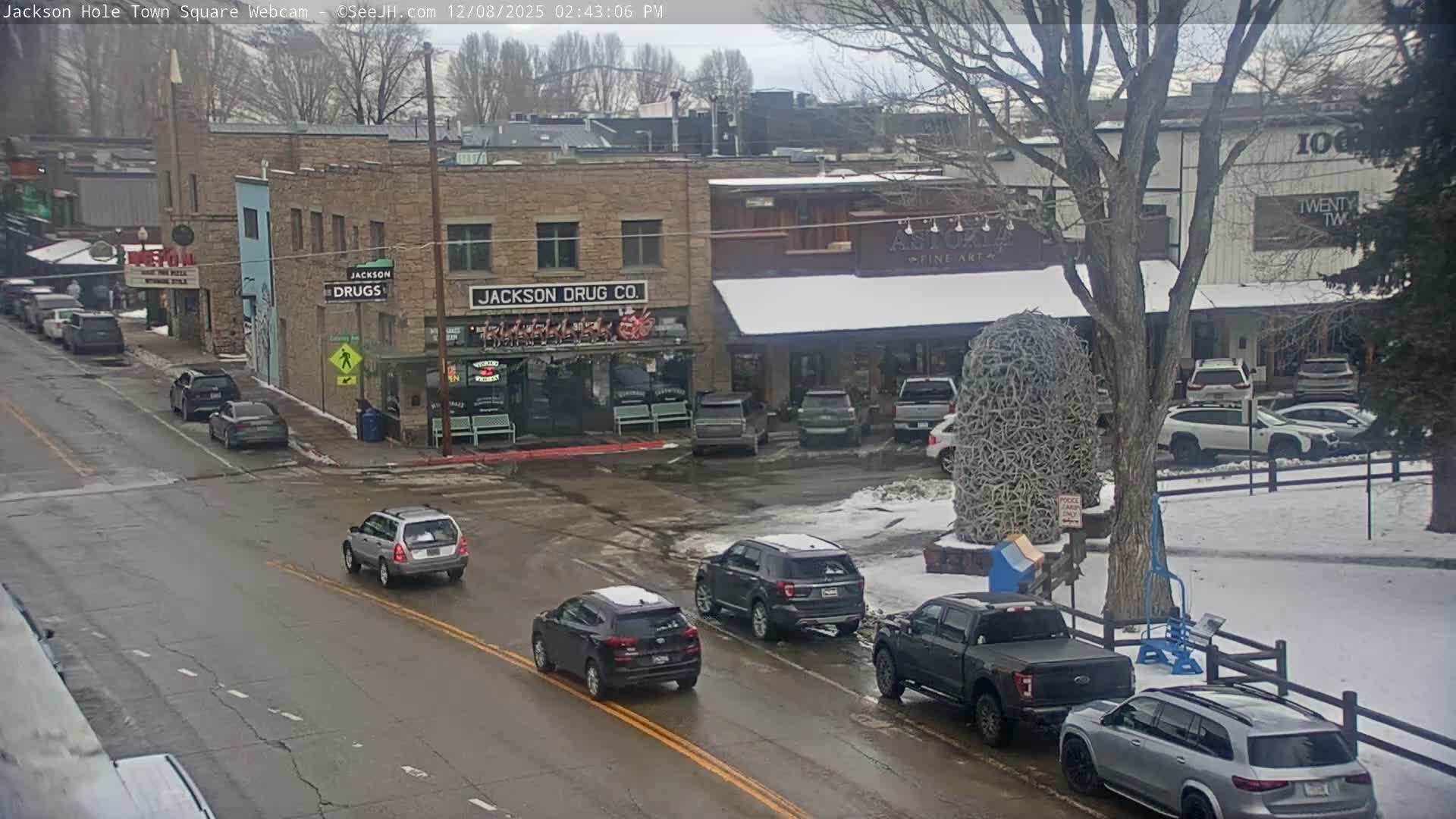 Jackson Hole, Jackson Town Center Square PTZ Live Cam - Jackson, Teton, Wyoming, USA