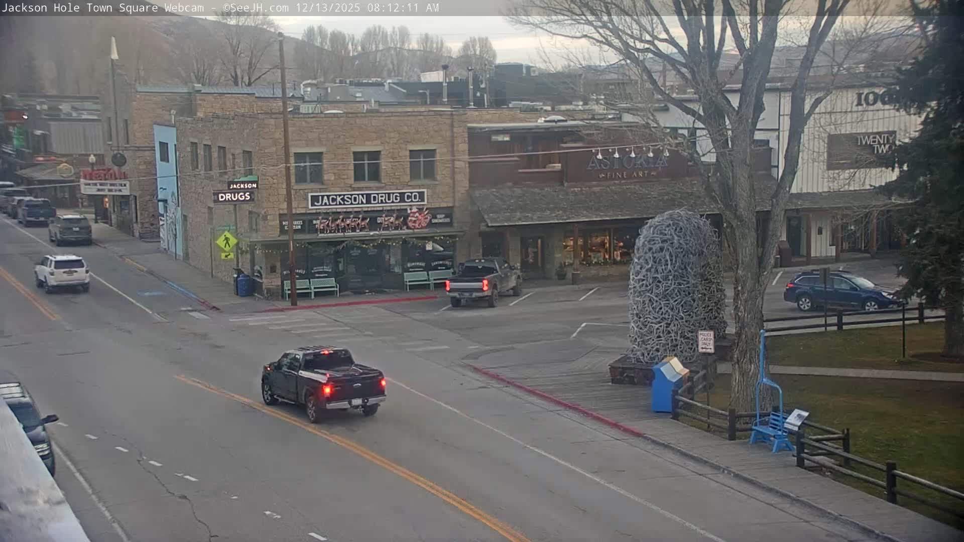 Jackson Hole, Jackson Town Center Square PTZ Live Cam - Jackson, Teton, Wyoming, USA