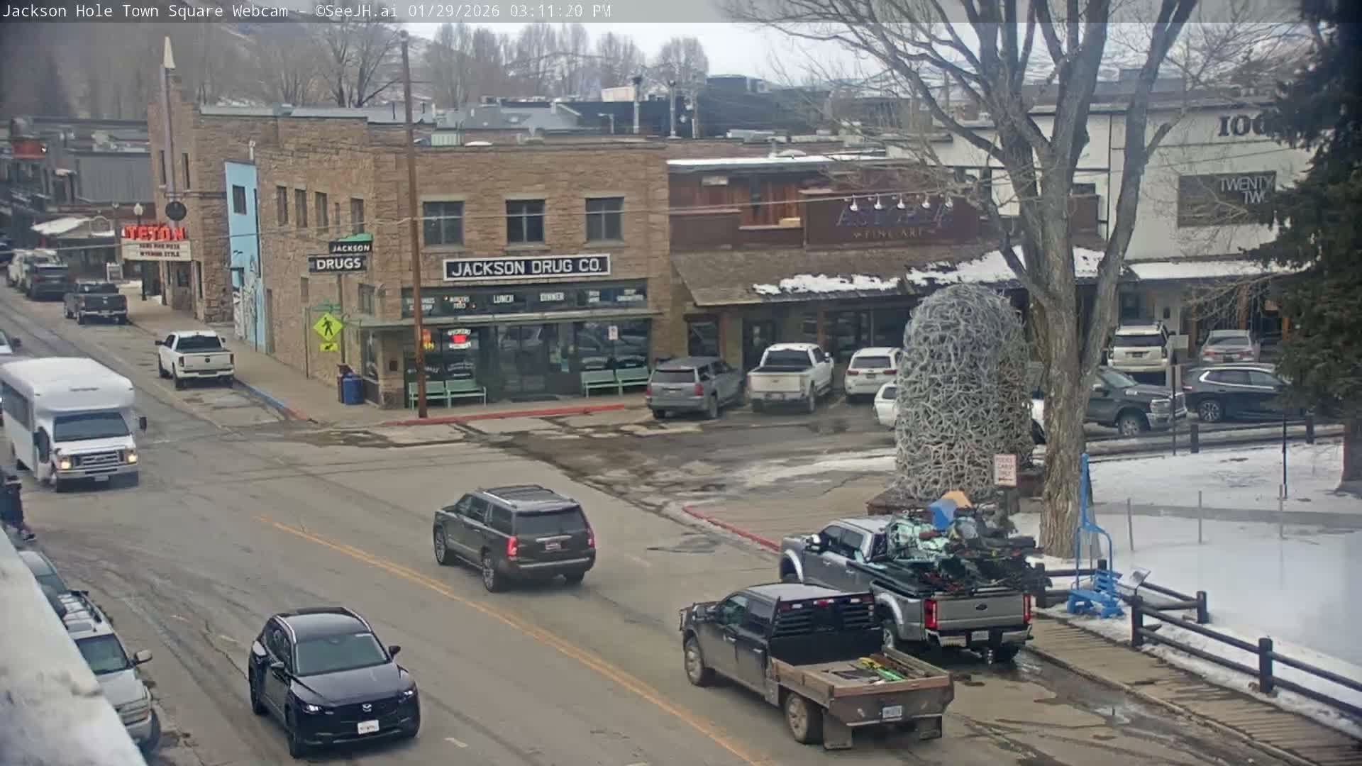 Jackson Hole, Jackson Town Center Square PTZ Live Cam - Jackson, Teton, Wyoming, USA