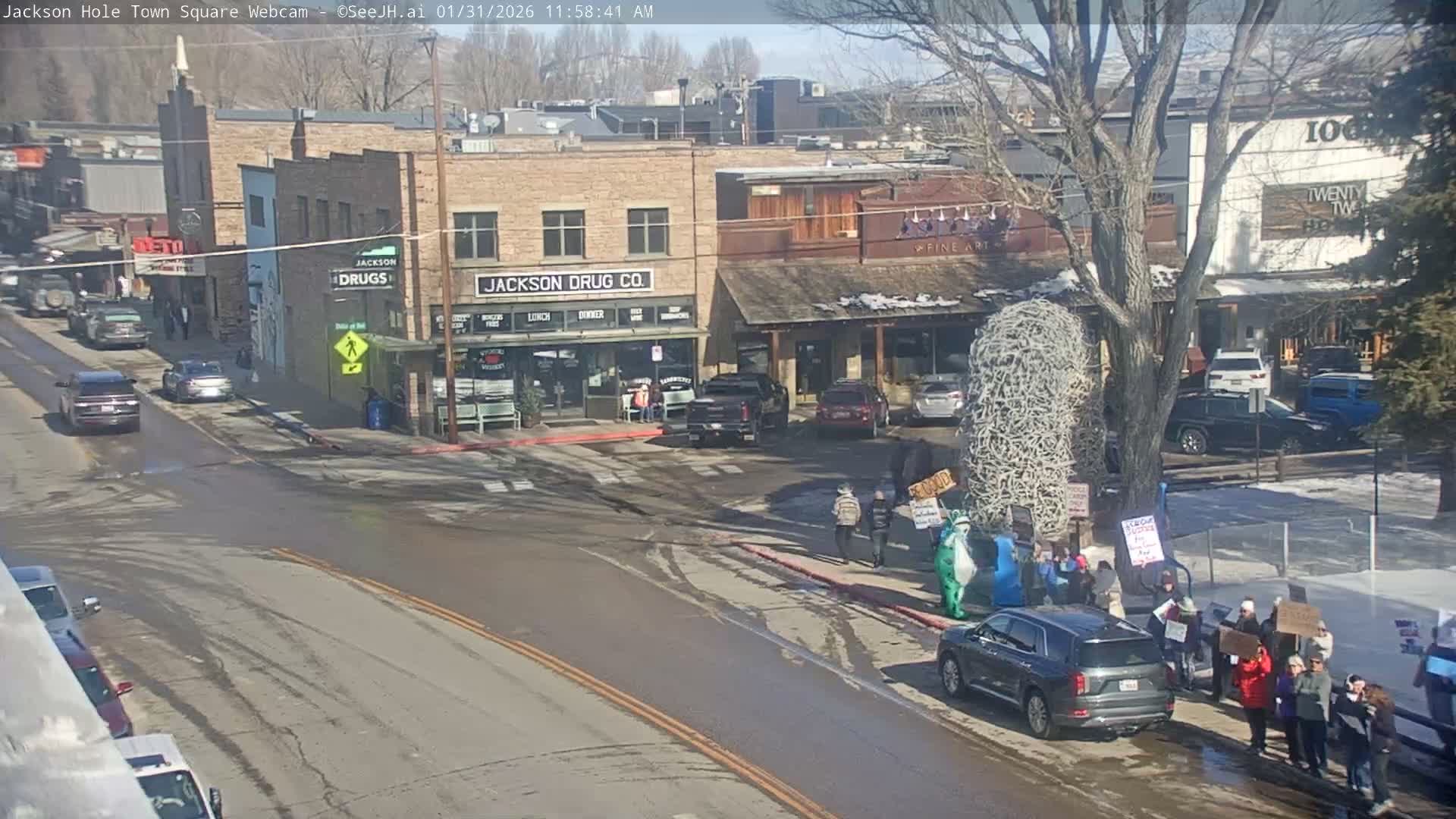 Jackson Hole, Jackson Town Center Square PTZ Live Cam - Jackson, Teton, Wyoming, USA
