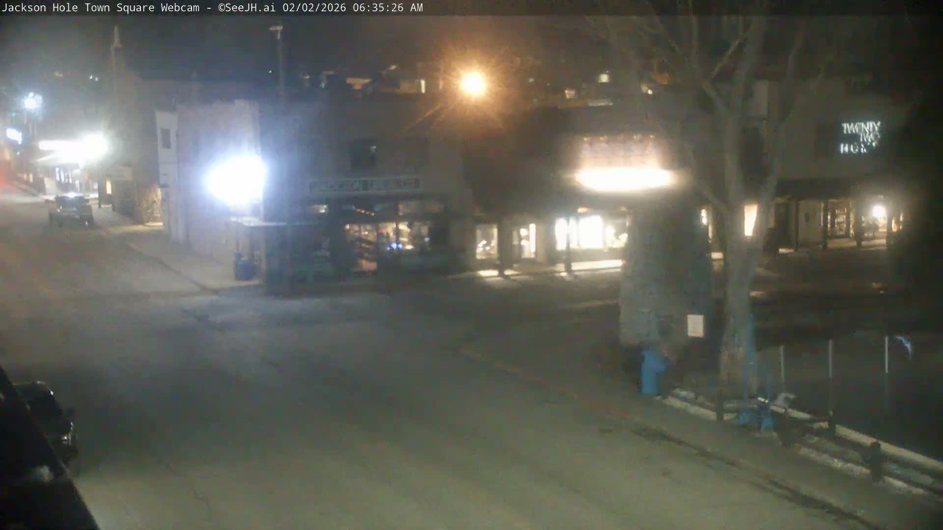 Jackson Hole, Jackson Town Center Square PTZ Live Cam - Jackson, Teton, Wyoming, USA