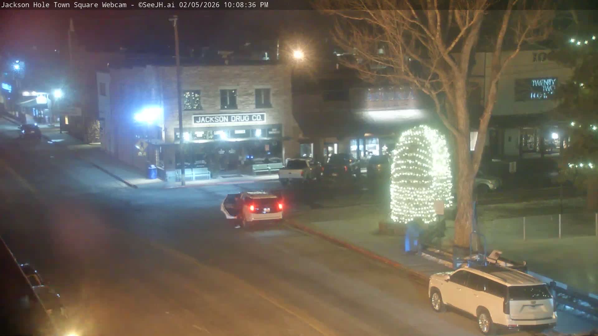 Jackson Hole, Jackson Town Center Square PTZ Live Cam - Jackson, Teton, Wyoming, USA