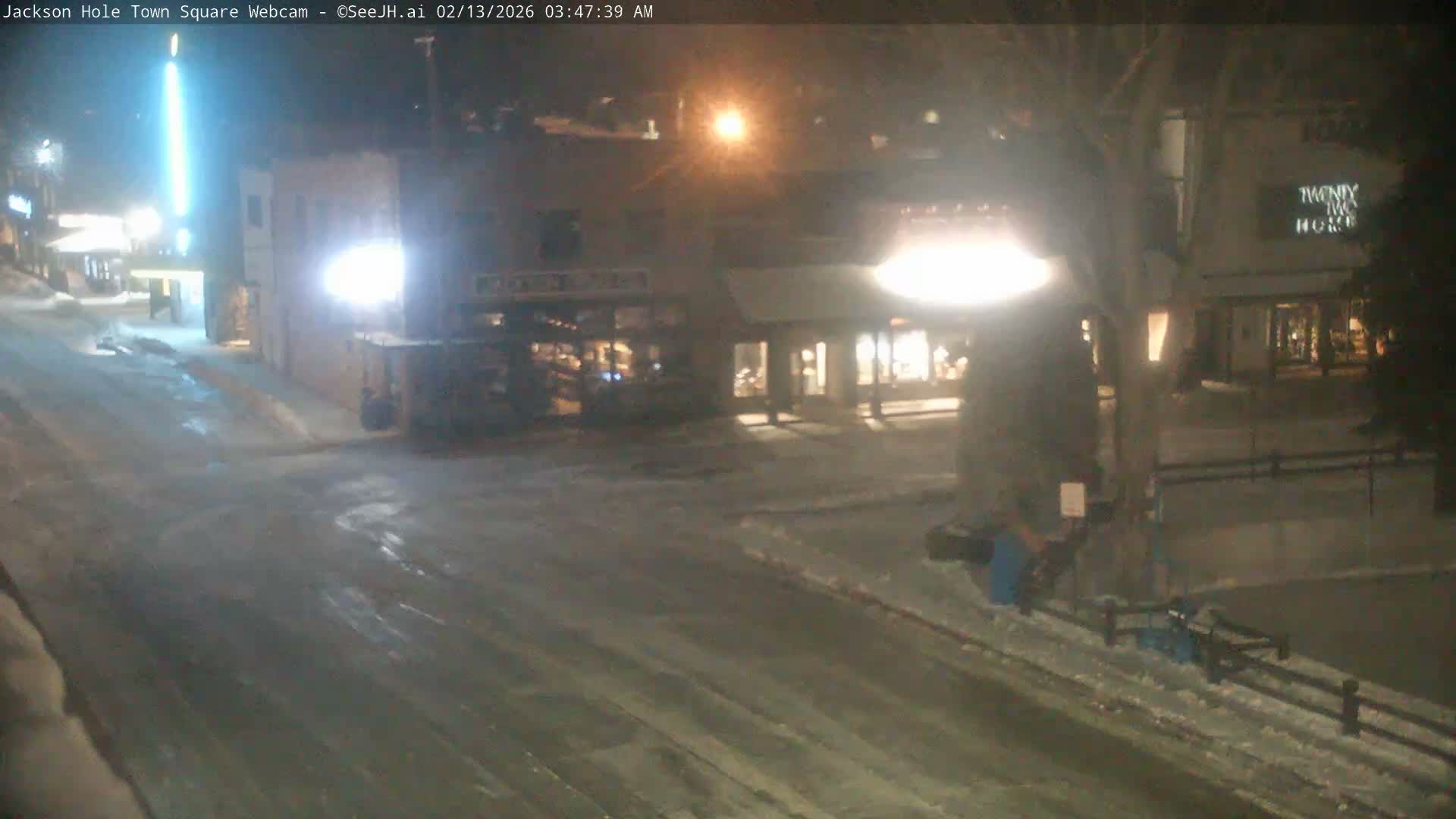 Jackson Hole, Jackson Town Center Square PTZ Live Cam - Jackson, Teton, Wyoming, USA