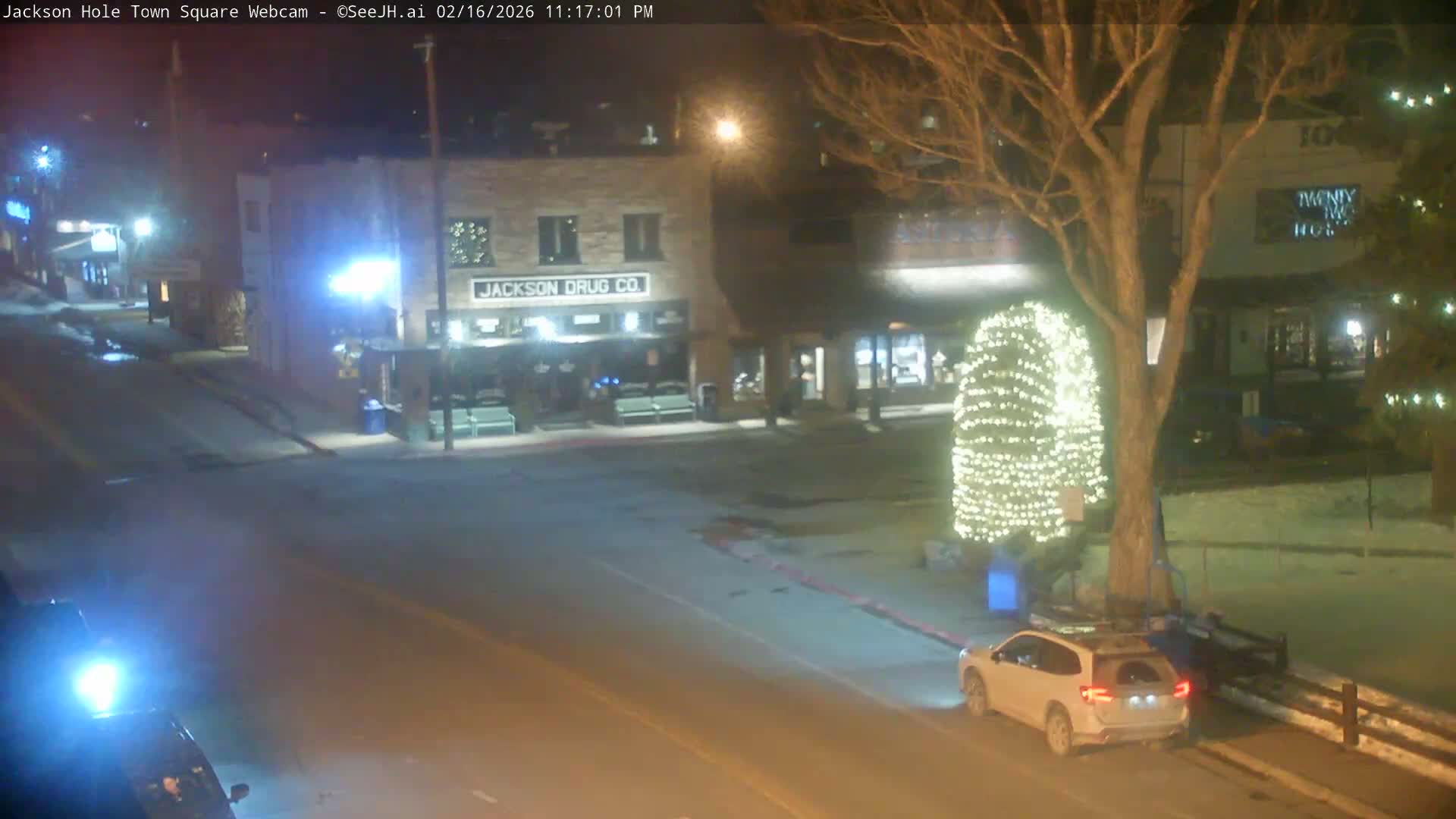 Jackson Hole, Jackson Town Center Square PTZ Live Cam - Jackson, Teton, Wyoming, USA