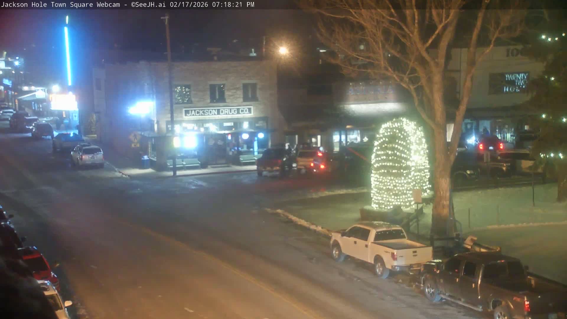 Jackson Hole, Jackson Town Center Square PTZ Live Cam - Jackson, Teton, Wyoming, USA