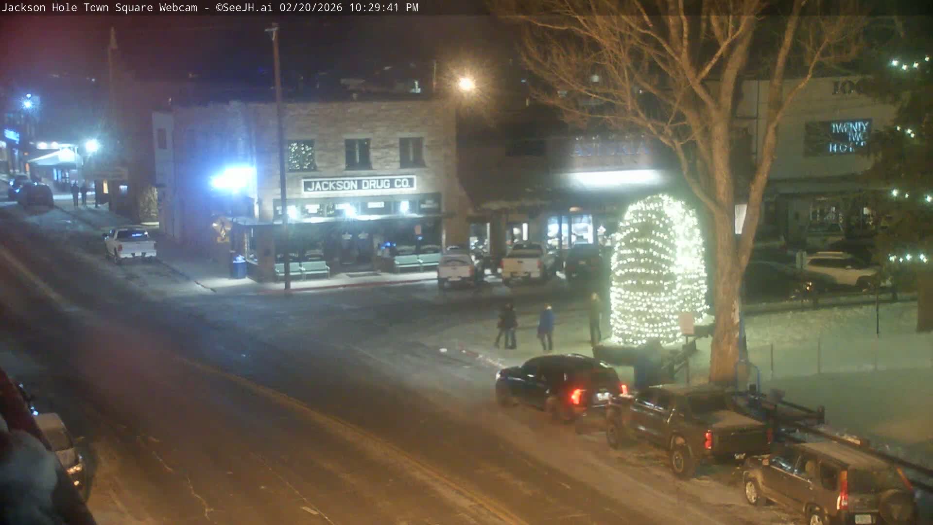 Jackson Hole, Jackson Town Center Square PTZ Live Cam - Jackson, Teton, Wyoming, USA