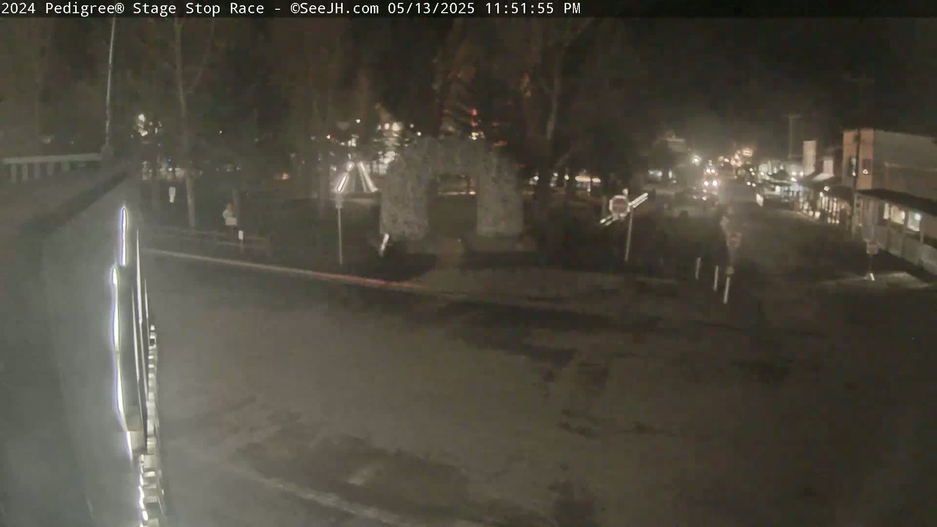 Jackson Hole's Elk Antler Arch Live Cam - Jackson, Teton, Wyoming, USA