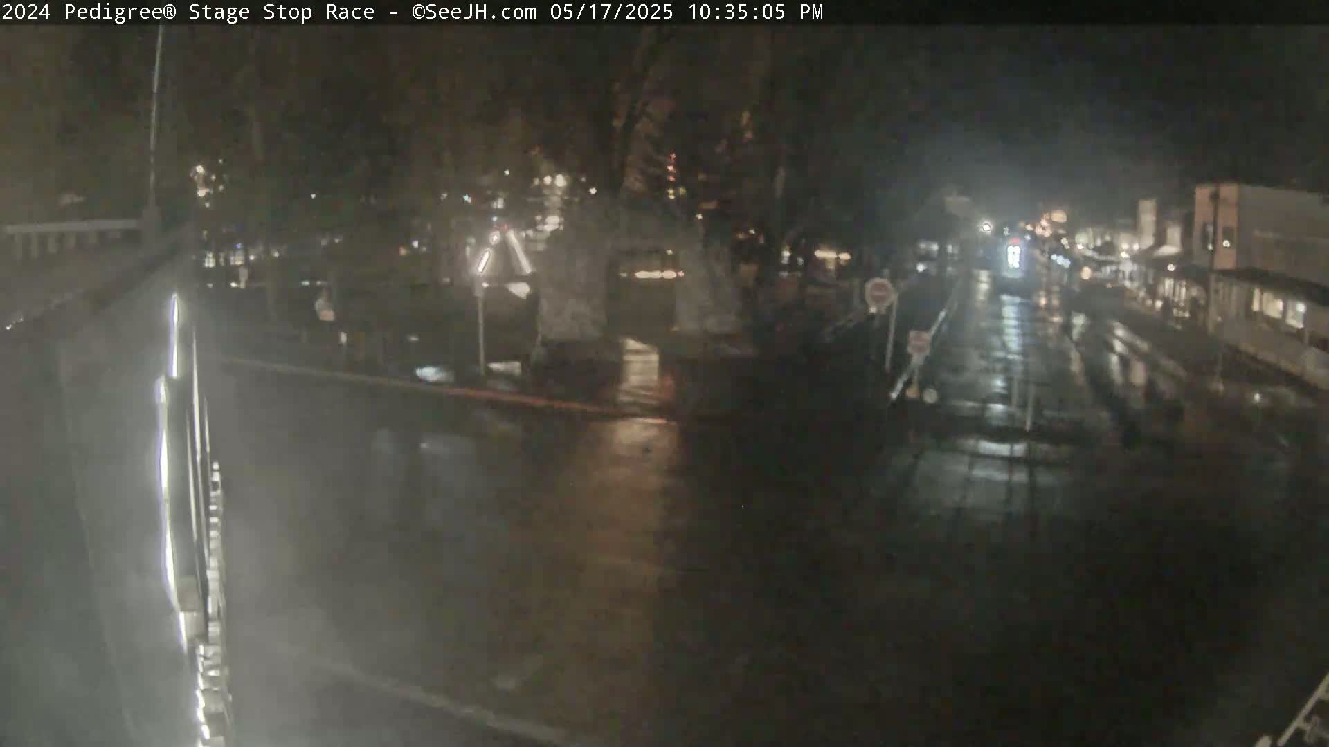 Jackson Hole's Elk Antler Arch Live Cam - Jackson, Teton, Wyoming, USA