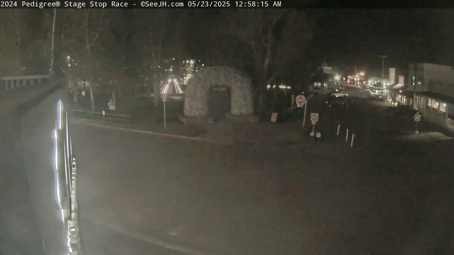 Jackson Hole's Elk Antler Arch Live Cam - Jackson, Teton, Wyoming, USA