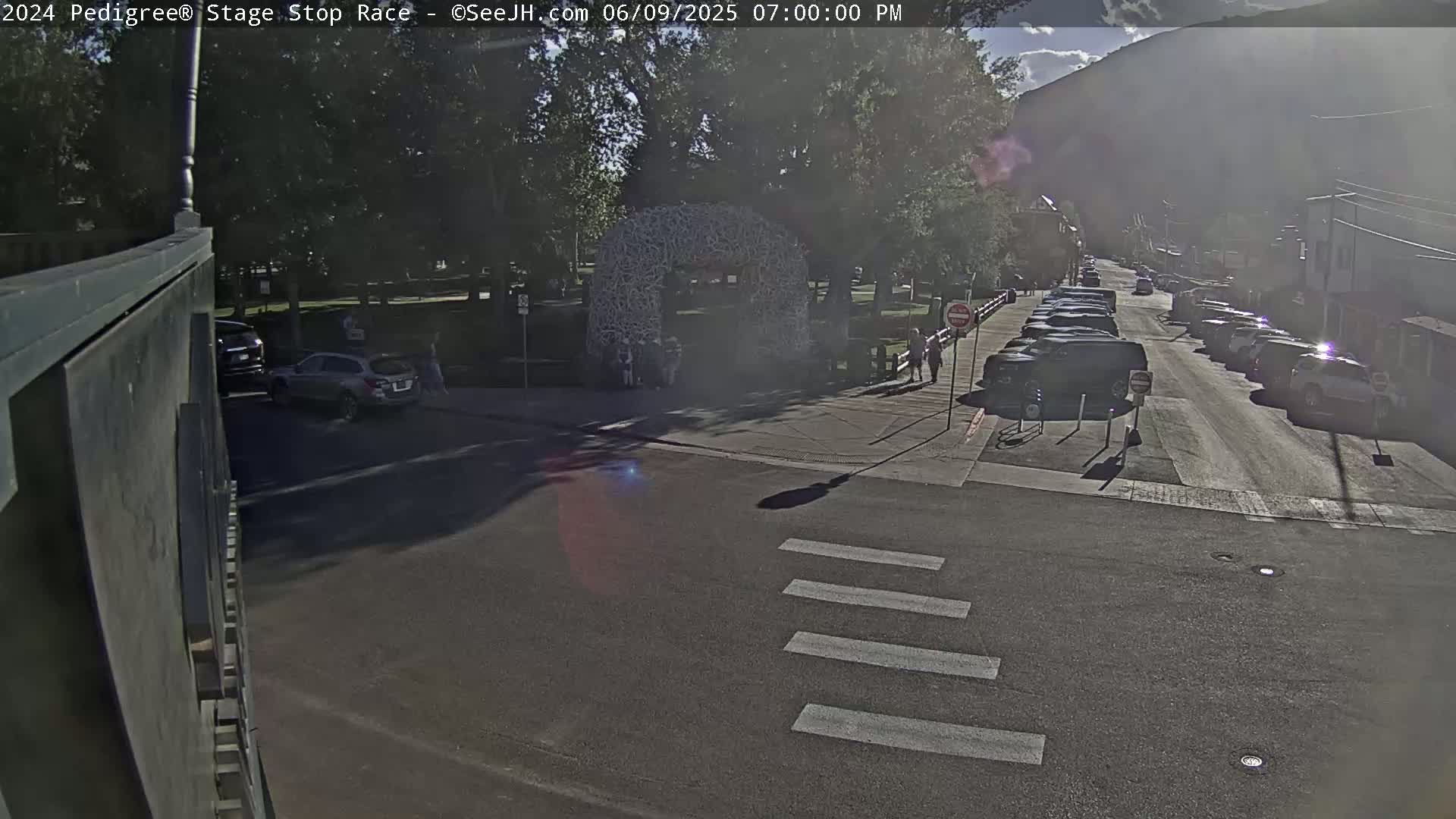 Jackson Hole's Elk Antler Arch Live Cam - Jackson, Teton, Wyoming, USA