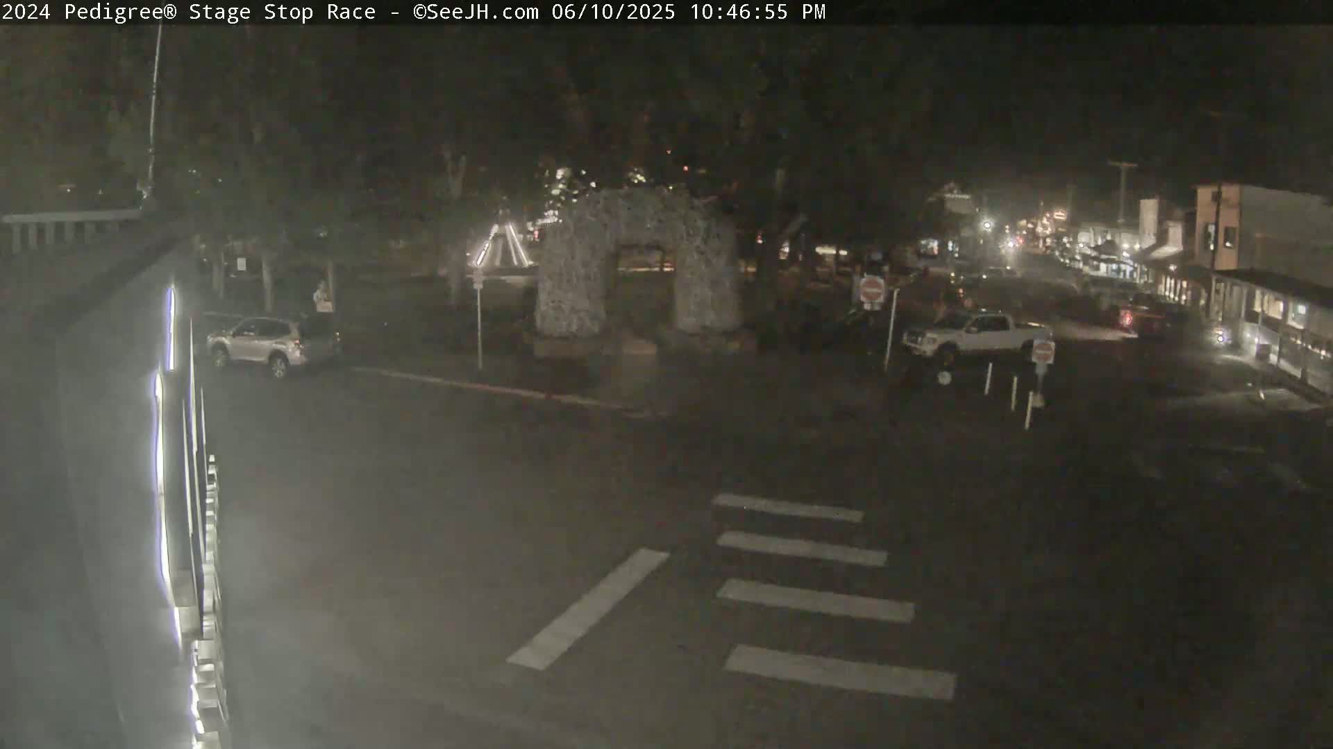 Jackson Hole's Elk Antler Arch Live Cam - Jackson, Teton, Wyoming, USA