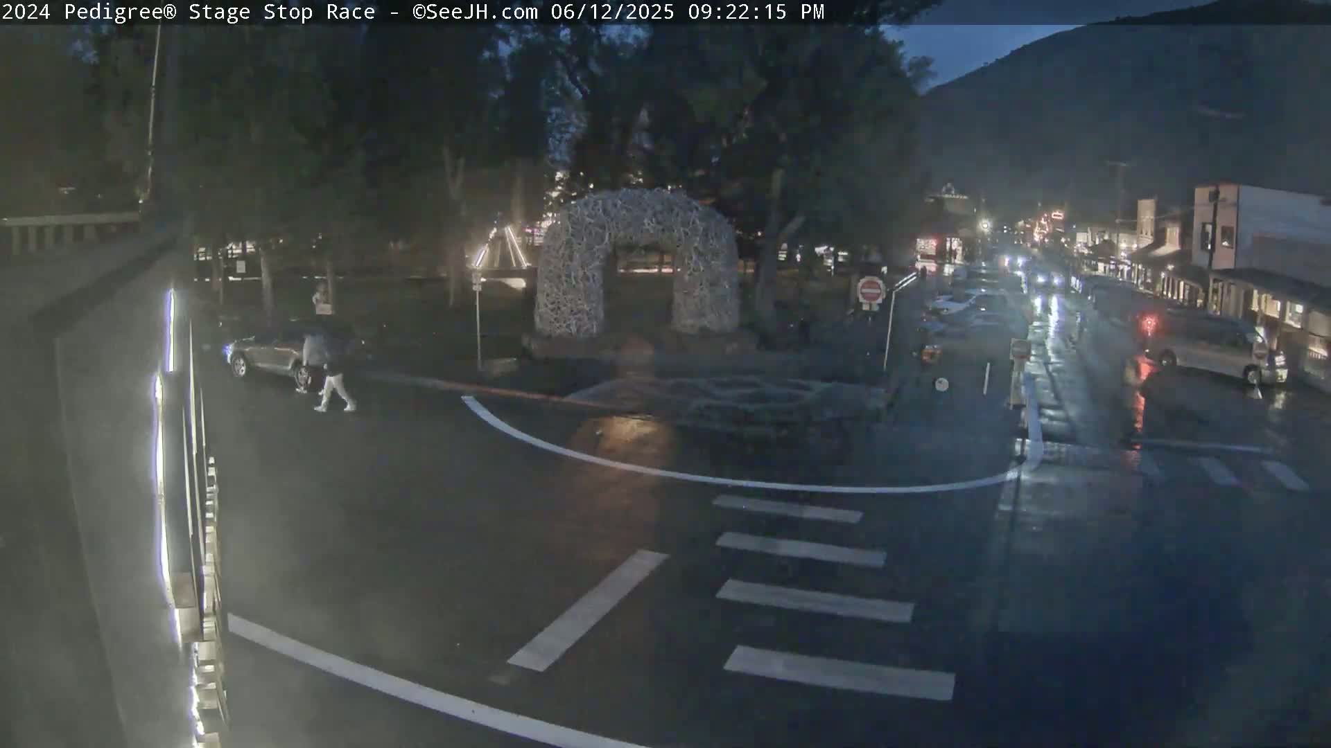 Jackson Hole's Elk Antler Arch Live Cam - Jackson, Teton, Wyoming, USA