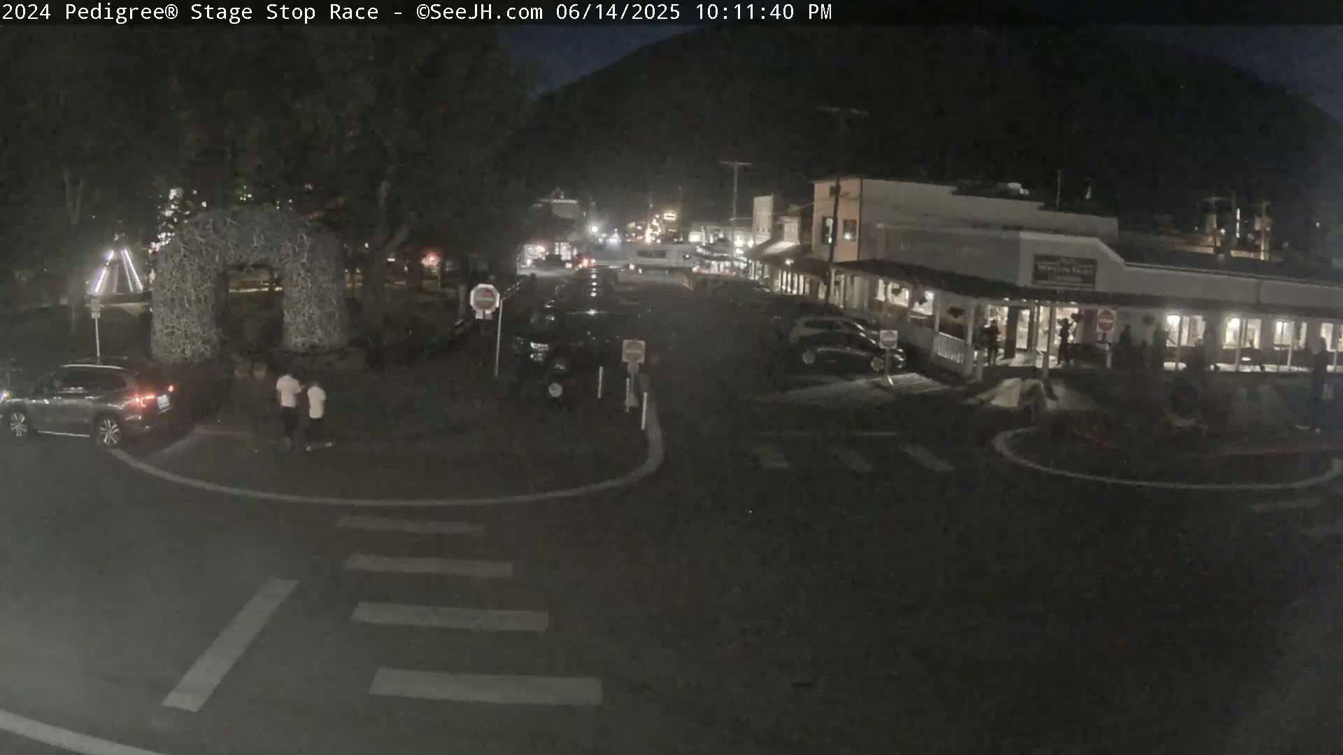 Jackson Hole's Elk Antler Arch Live Cam - Jackson, Teton, Wyoming, USA