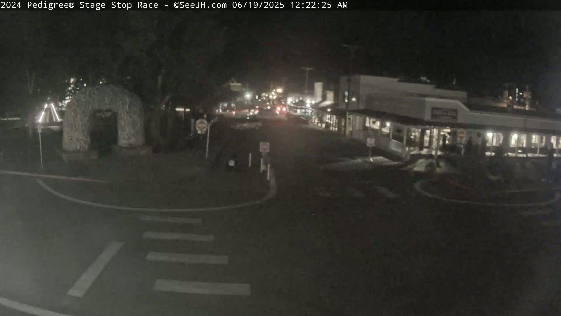 Jackson Hole's Elk Antler Arch Live Cam - Jackson, Teton, Wyoming, USA