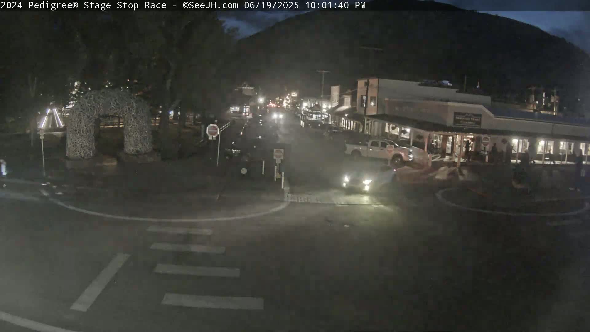 Jackson Hole's Elk Antler Arch Live Cam - Jackson, Teton, Wyoming, USA