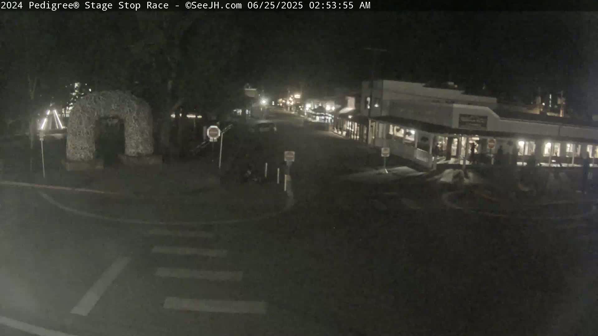 Jackson Hole's Elk Antler Arch Live Cam - Jackson, Teton, Wyoming, USA