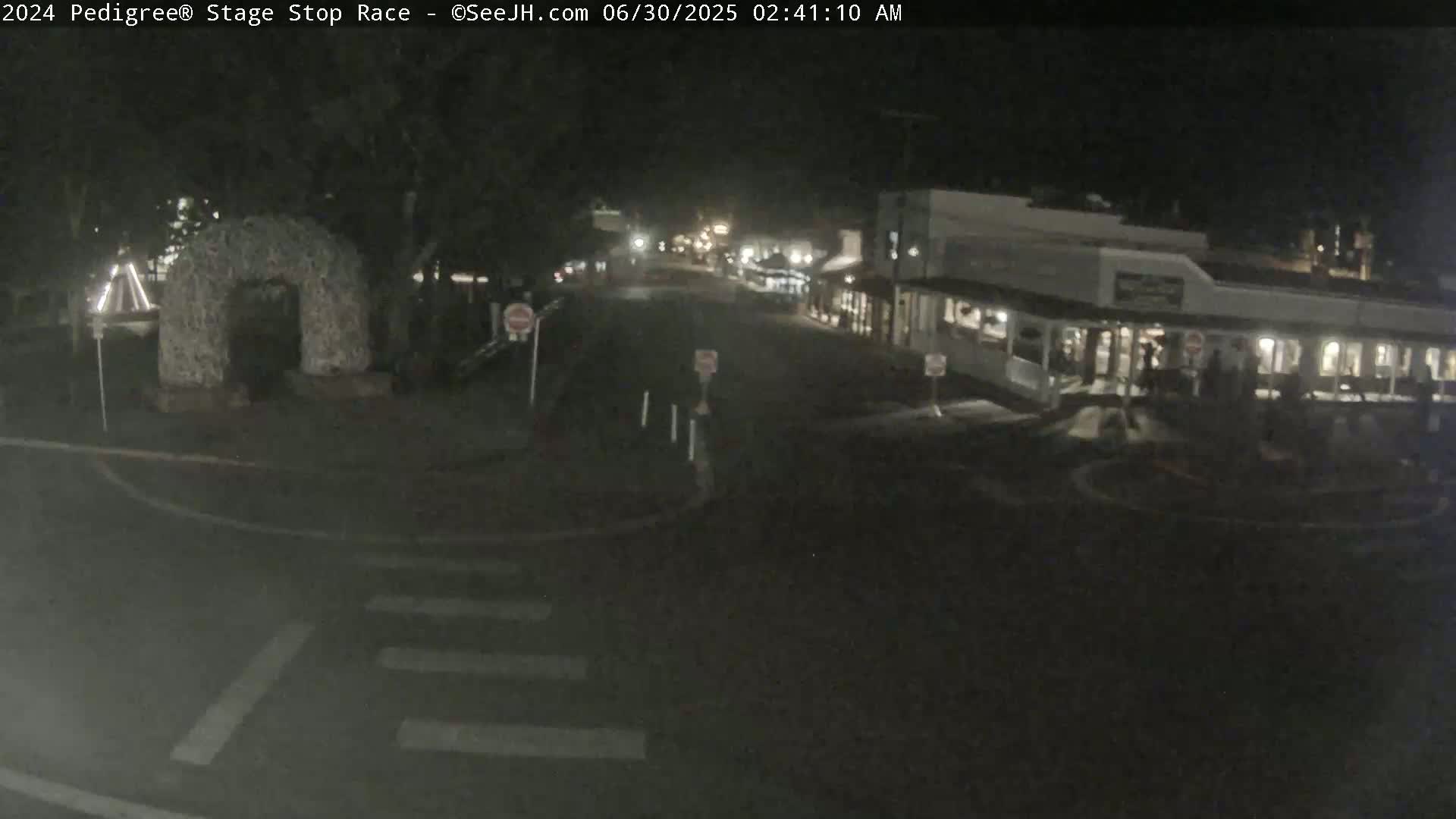 Jackson Hole's Elk Antler Arch Live Cam - Jackson, Teton, Wyoming, USA