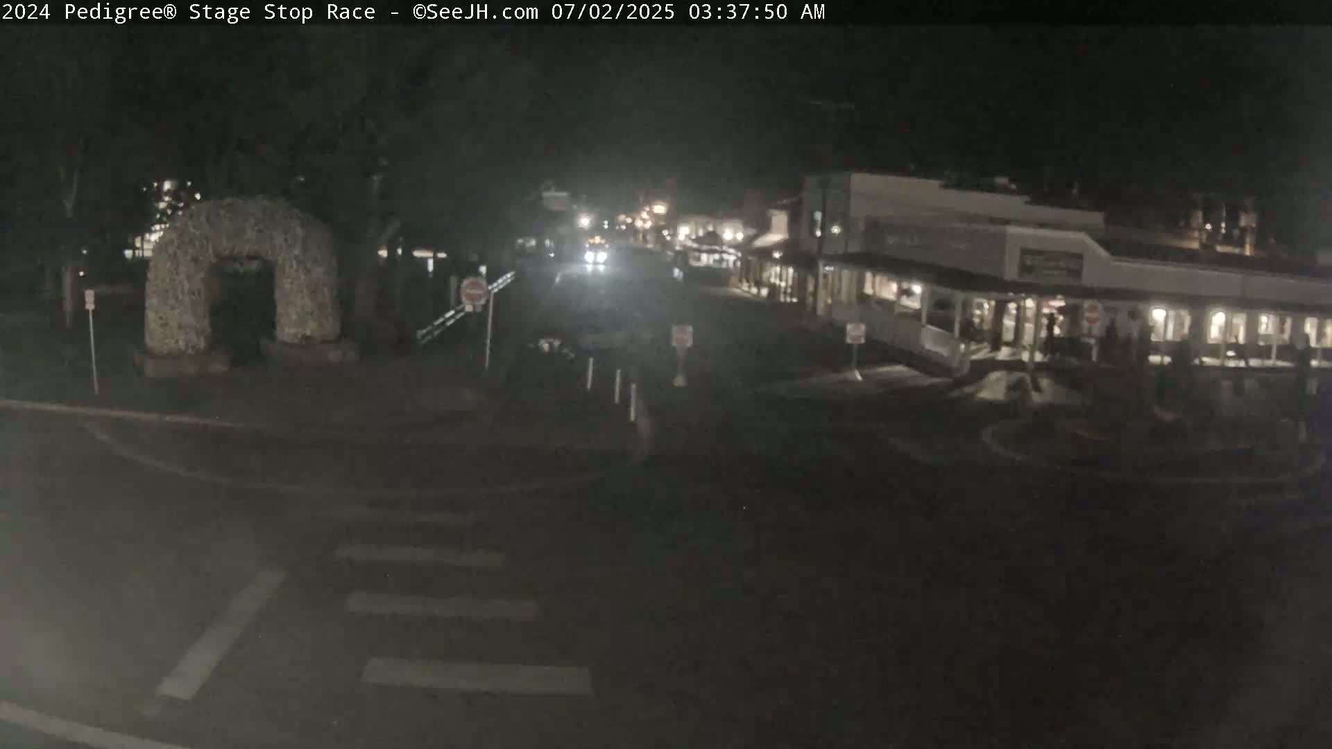 Jackson Hole's Elk Antler Arch Live Cam - Jackson, Teton, Wyoming, USA