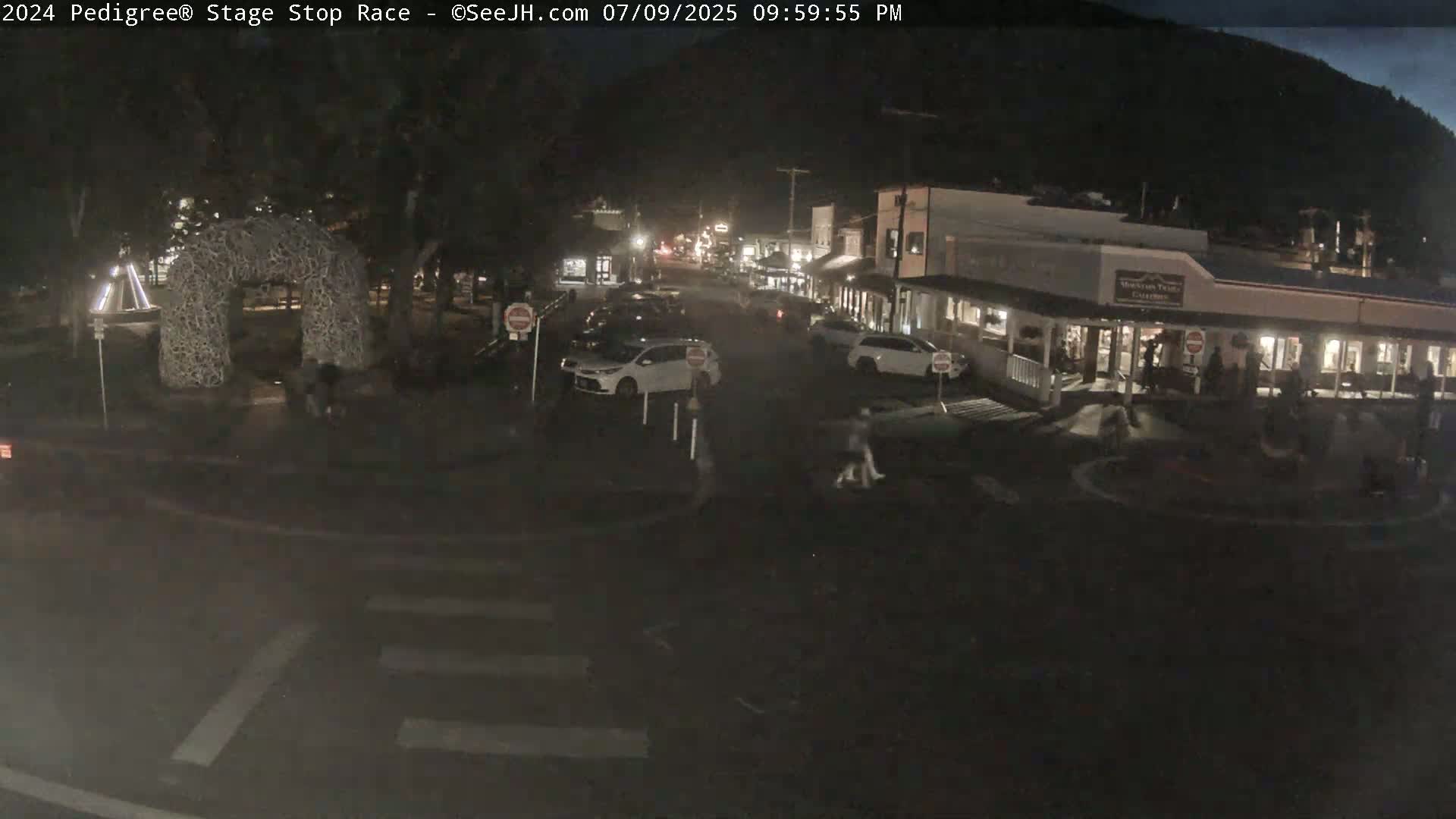 Jackson Hole's Elk Antler Arch Live Cam - Jackson, Teton, Wyoming, USA