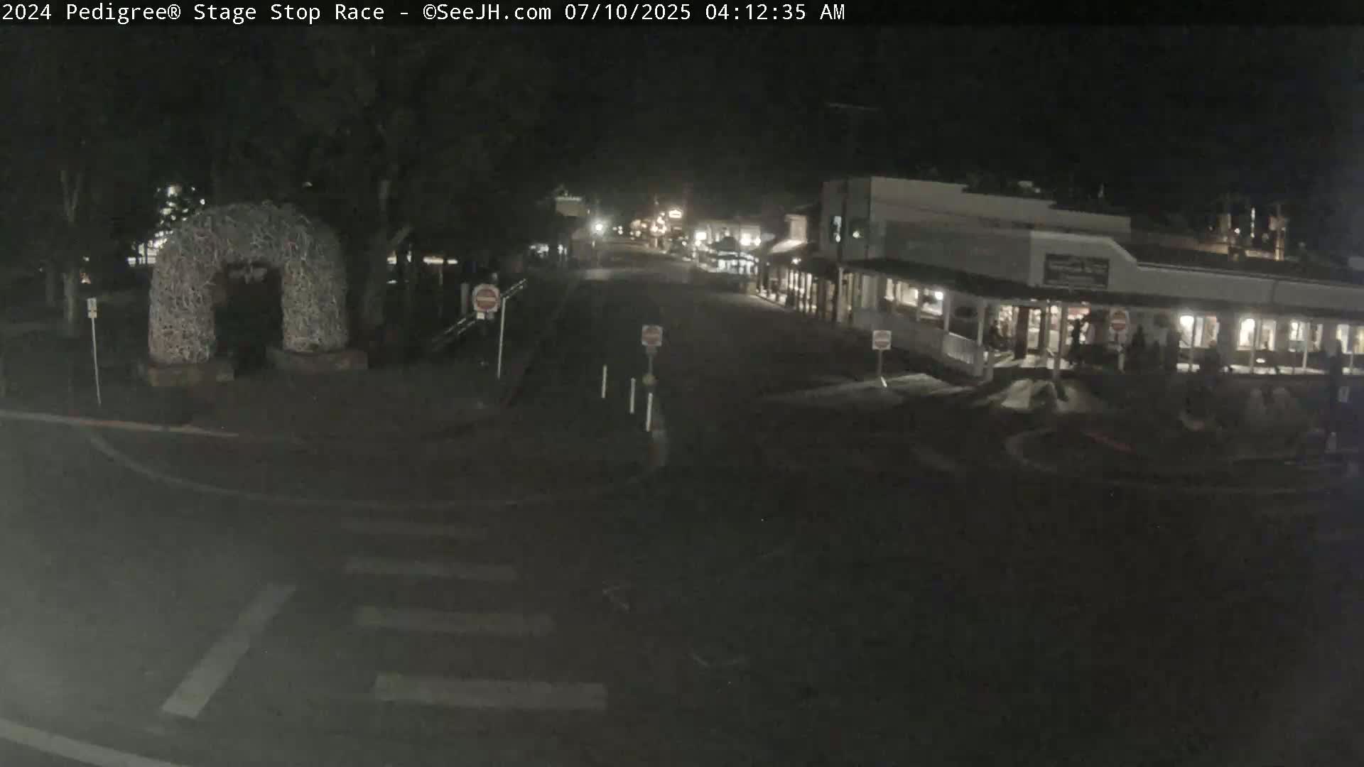 Jackson Hole's Elk Antler Arch Live Cam - Jackson, Teton, Wyoming, USA