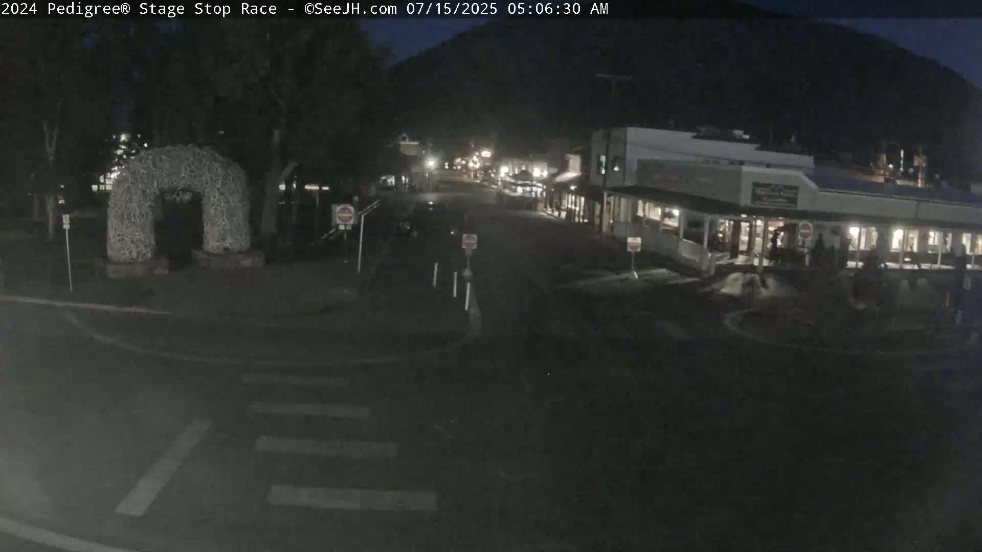 Jackson Hole's Elk Antler Arch Live Cam - Jackson, Teton, Wyoming, USA