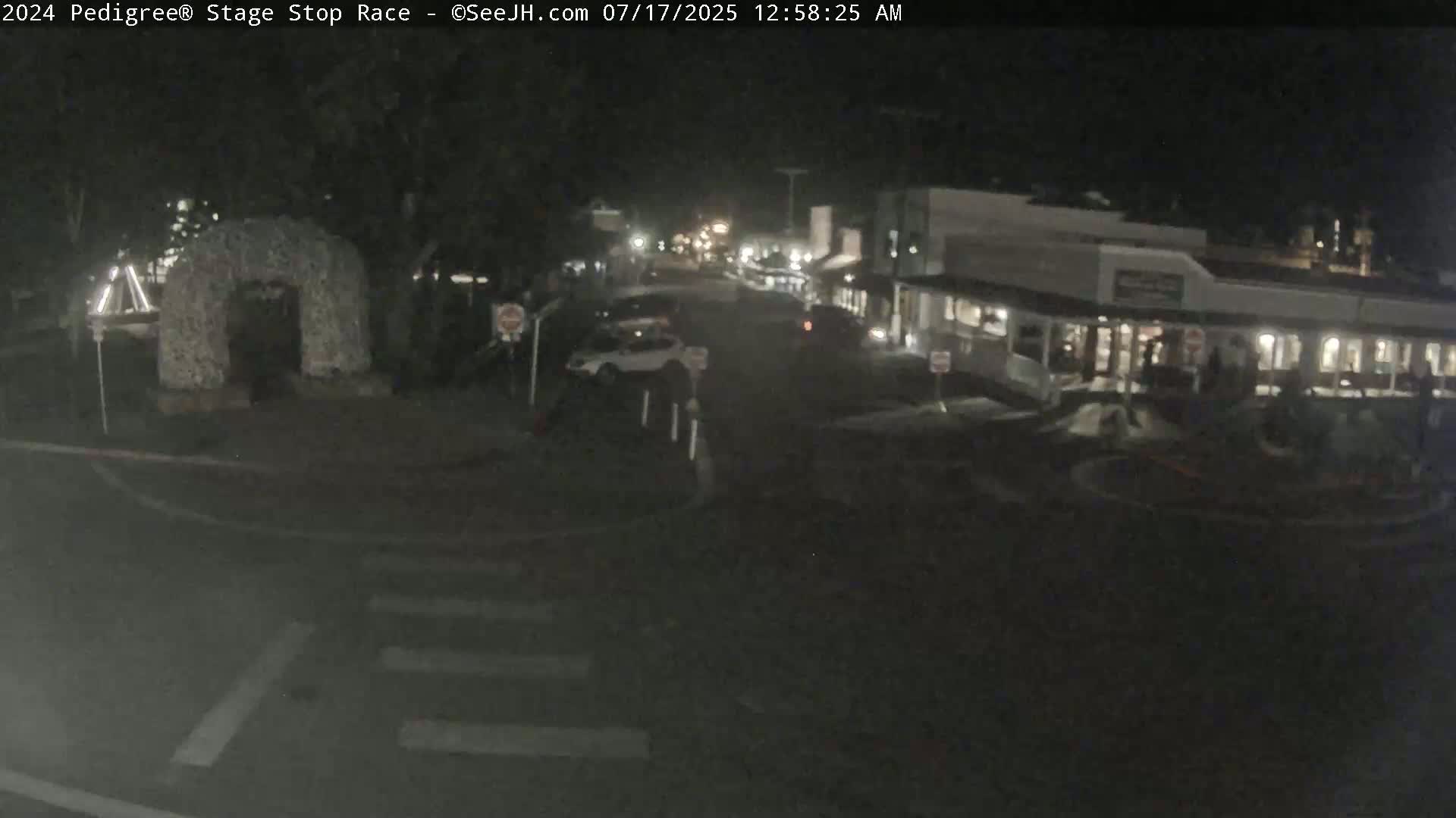 Jackson Hole's Elk Antler Arch Live Cam - Jackson, Teton, Wyoming, USA