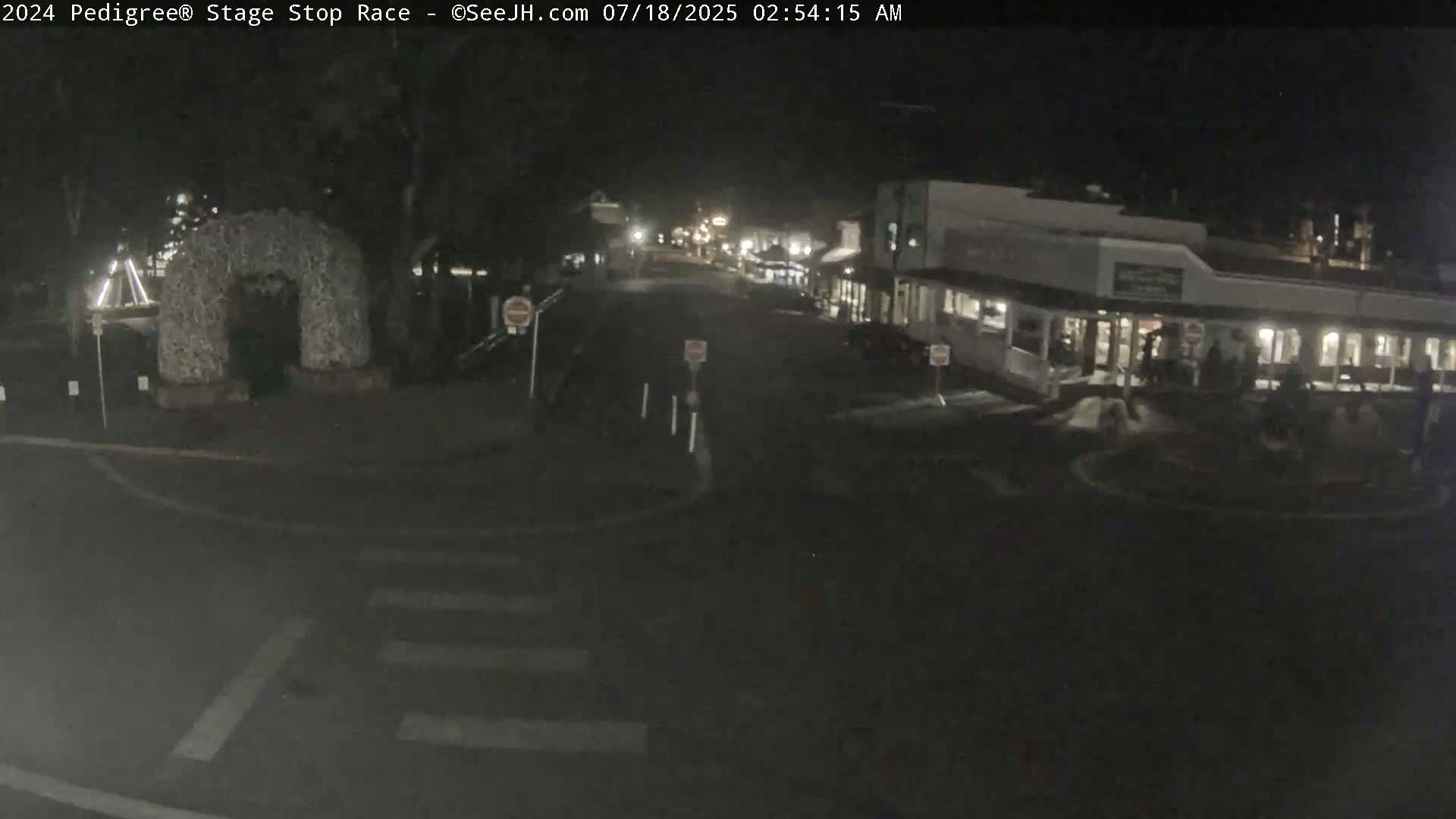Jackson Hole's Elk Antler Arch Live Cam - Jackson, Teton, Wyoming, USA