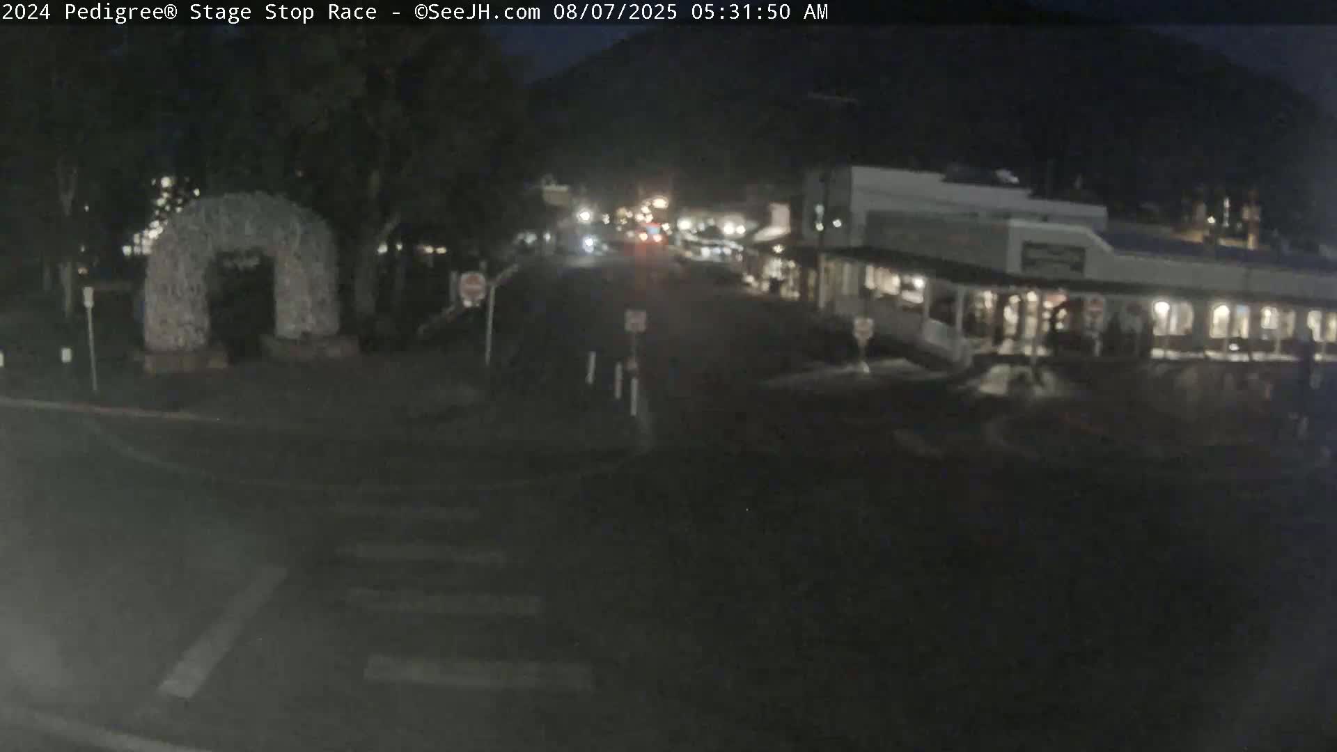 Jackson Hole's Elk Antler Arch Live Cam - Jackson, Teton, Wyoming, USA