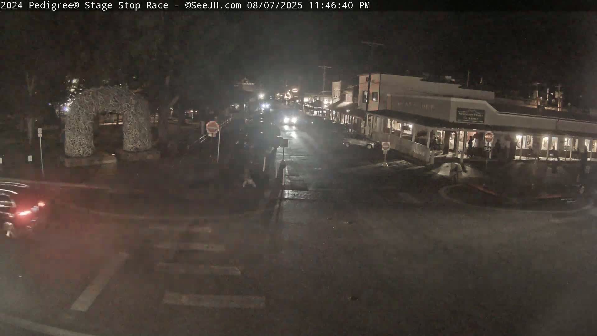 Jackson Hole's Elk Antler Arch Live Cam - Jackson, Teton, Wyoming, USA