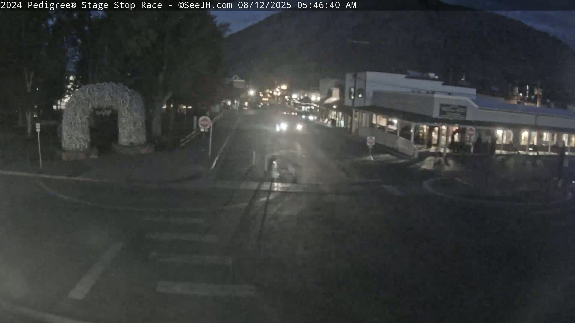 Jackson Hole's Elk Antler Arch Live Cam - Jackson, Teton, Wyoming, USA