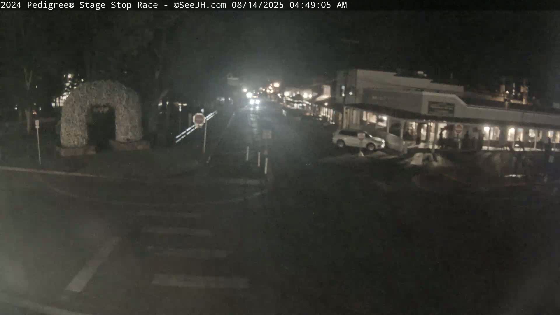Jackson Hole's Elk Antler Arch Live Cam - Jackson, Teton, Wyoming, USA