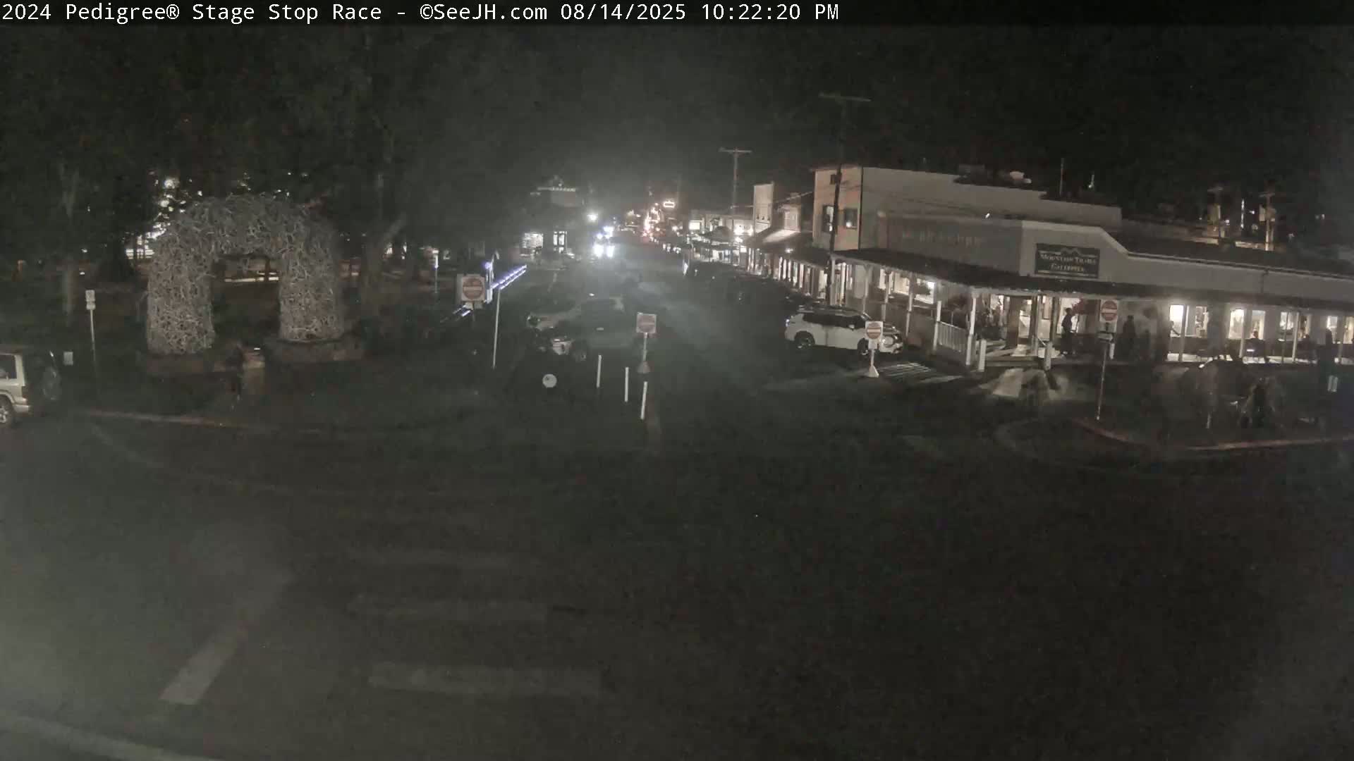 Jackson Hole's Elk Antler Arch Live Cam - Jackson, Teton, Wyoming, USA