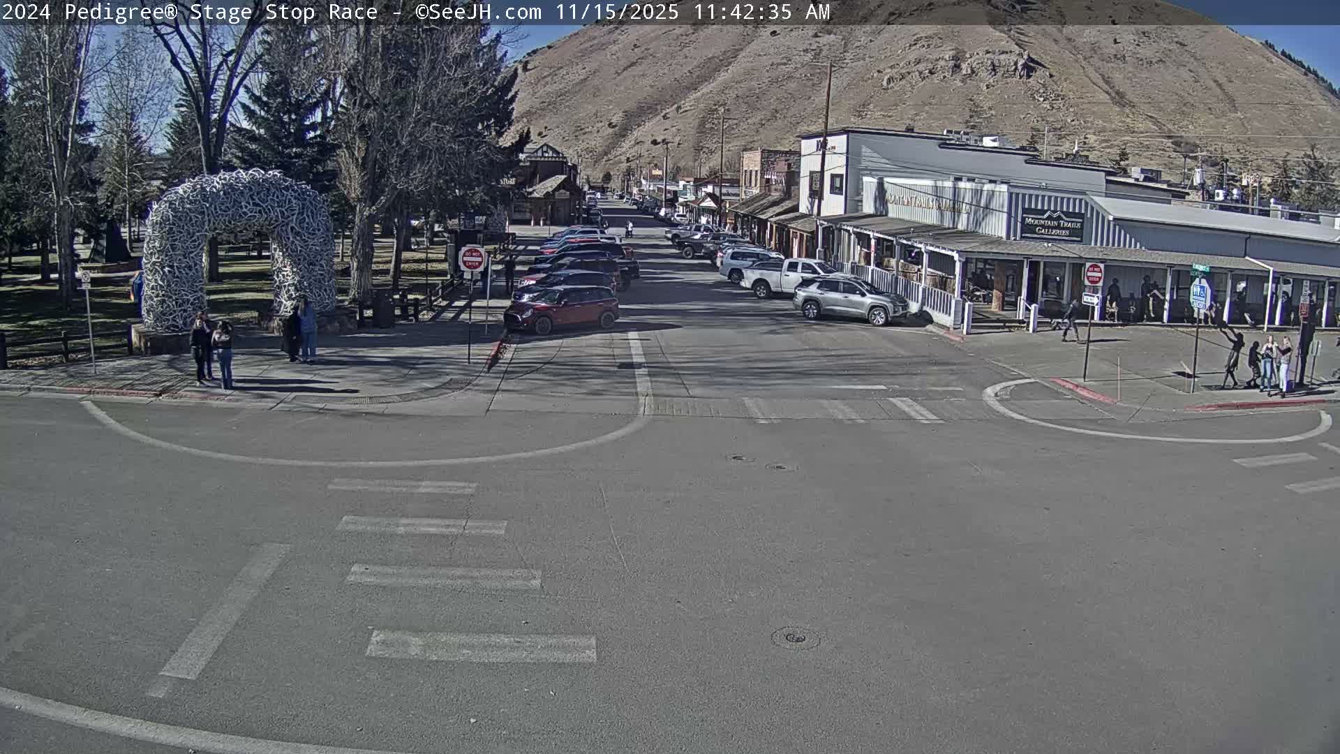 Jackson Hole's Elk Antler Arch Live Cam - Jackson, Teton, Wyoming, USA