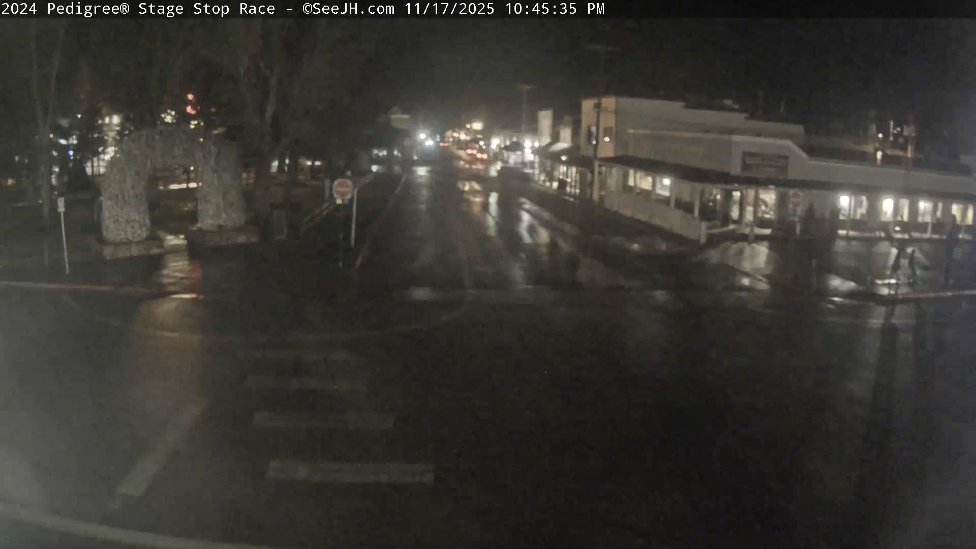 Jackson Hole's Elk Antler Arch Live Cam - Jackson, Teton, Wyoming, USA