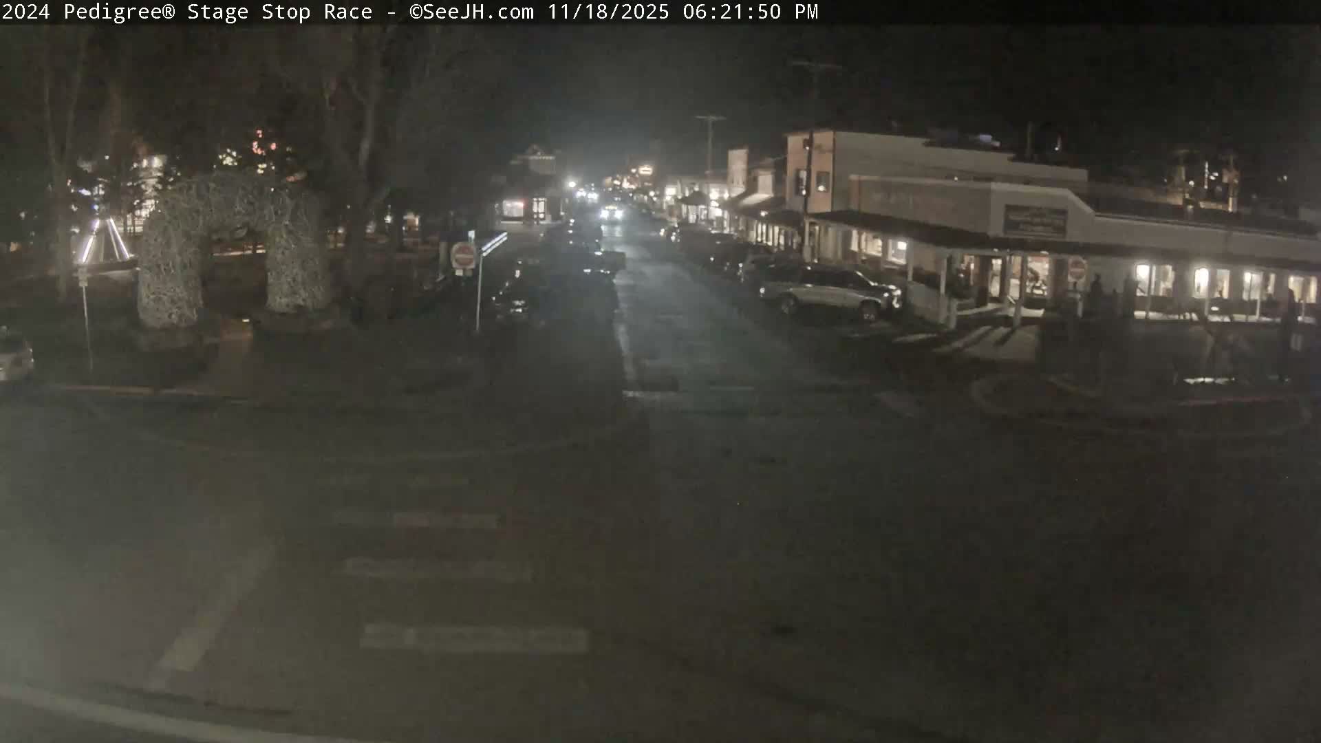 Jackson Hole's Elk Antler Arch Live Cam - Jackson, Teton, Wyoming, USA