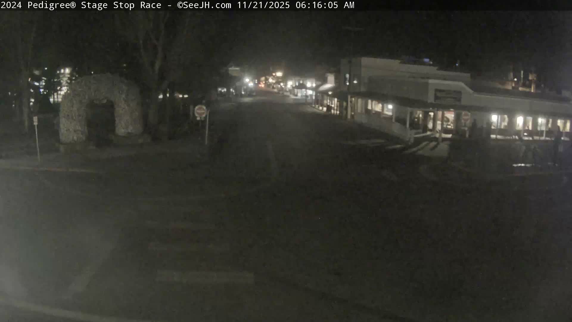 Jackson Hole's Elk Antler Arch Live Cam - Jackson, Teton, Wyoming, USA