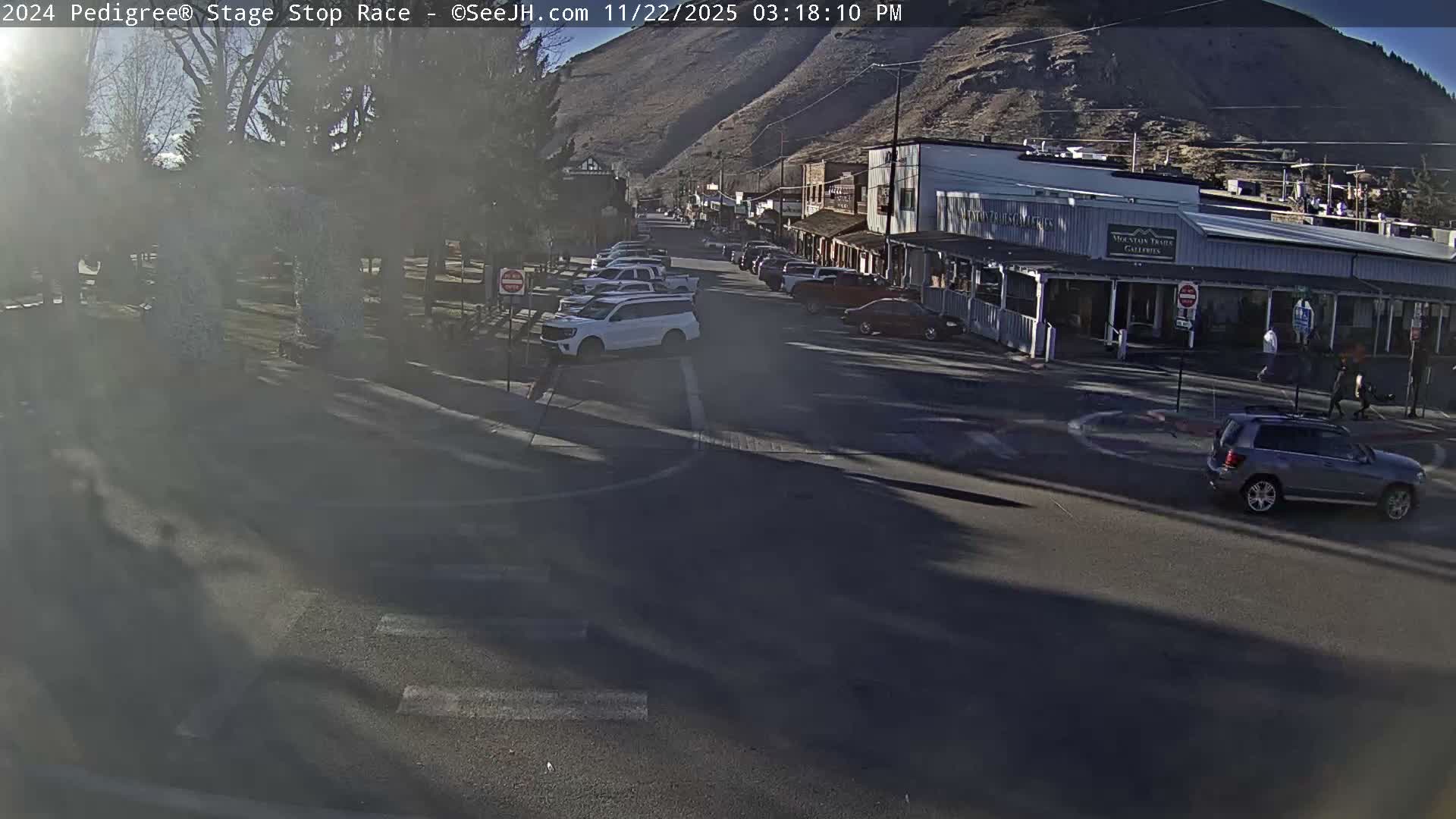 Jackson Hole's Elk Antler Arch Live Cam - Jackson, Teton, Wyoming, USA