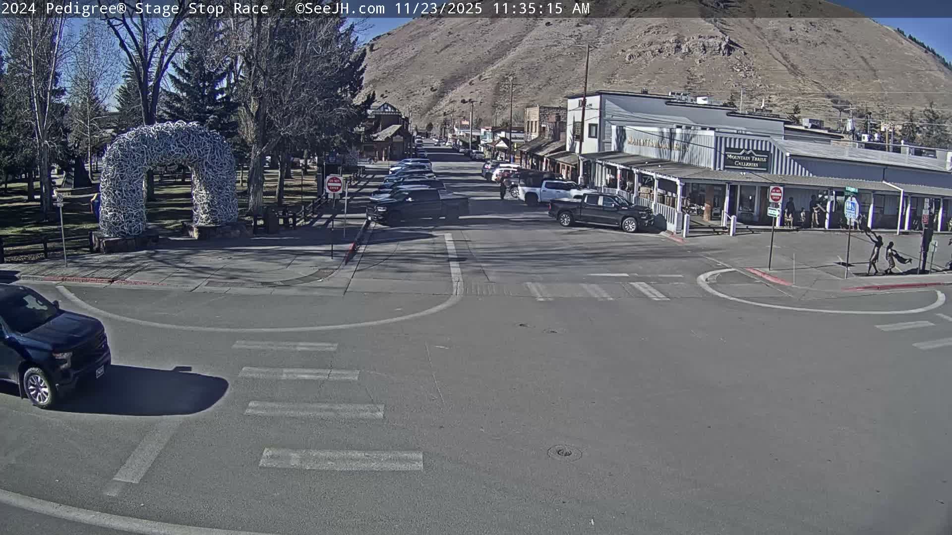 Jackson Hole's Elk Antler Arch Live Cam - Jackson, Teton, Wyoming, USA
