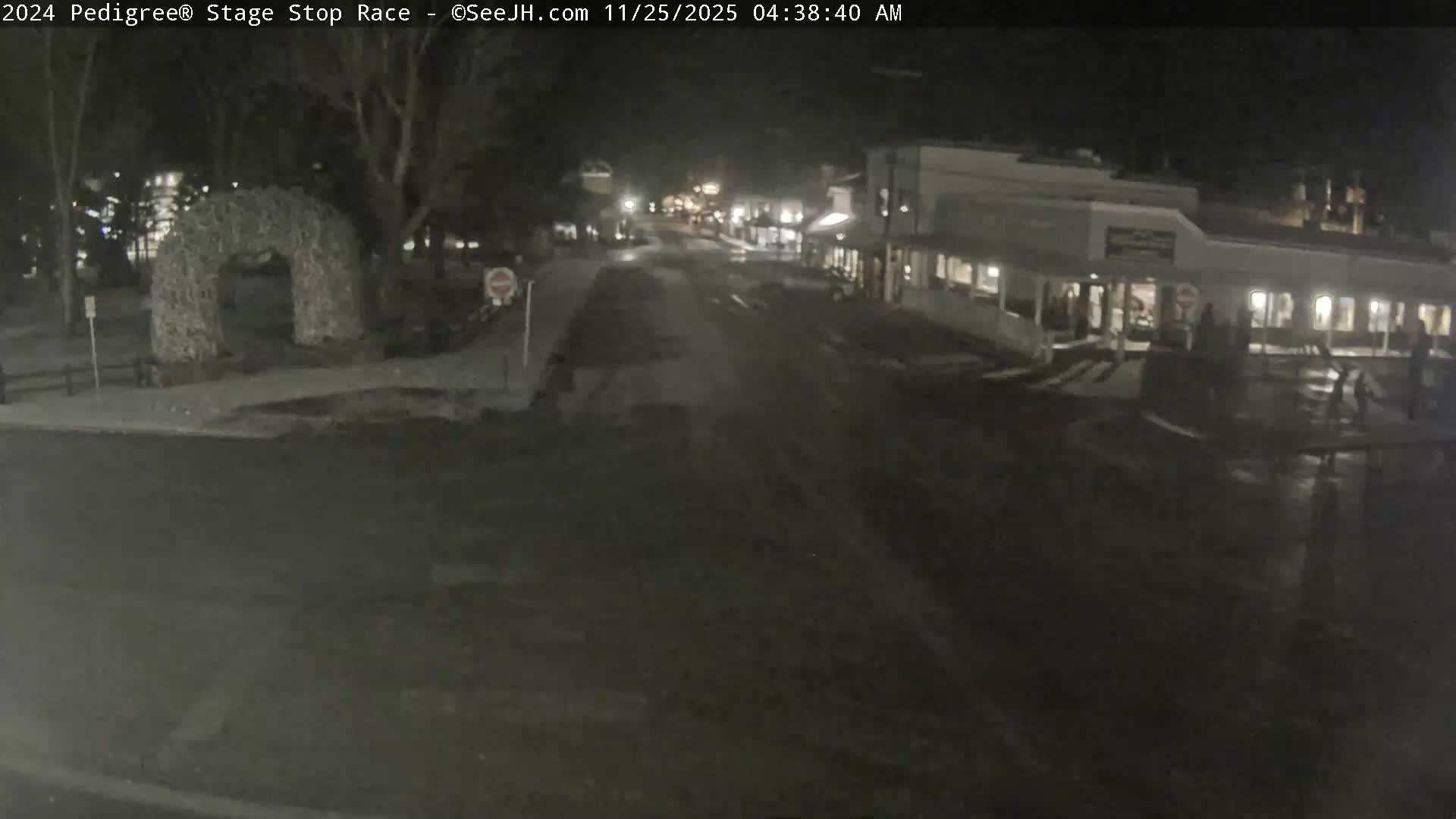 Jackson Hole's Elk Antler Arch Live Cam - Jackson, Teton, Wyoming, USA