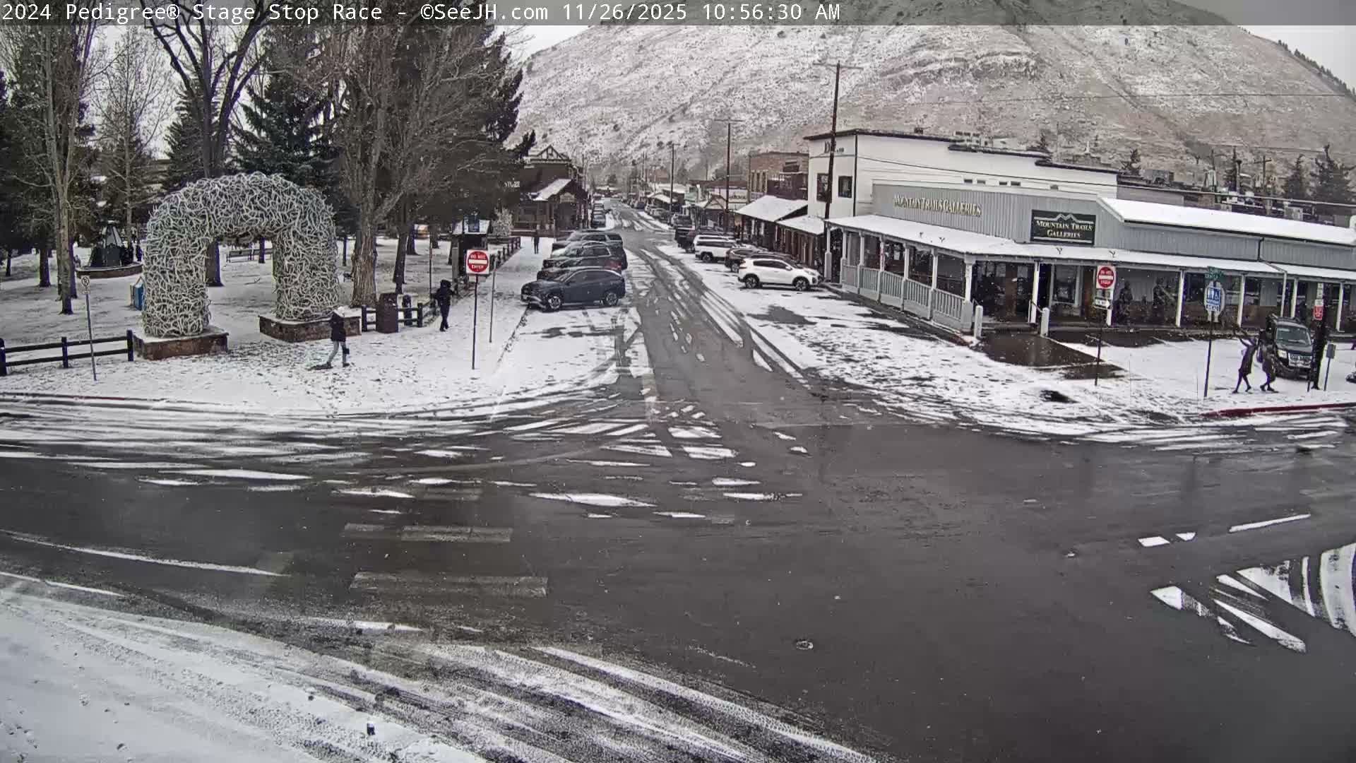 Jackson Hole's Elk Antler Arch Live Cam - Jackson, Teton, Wyoming, USA