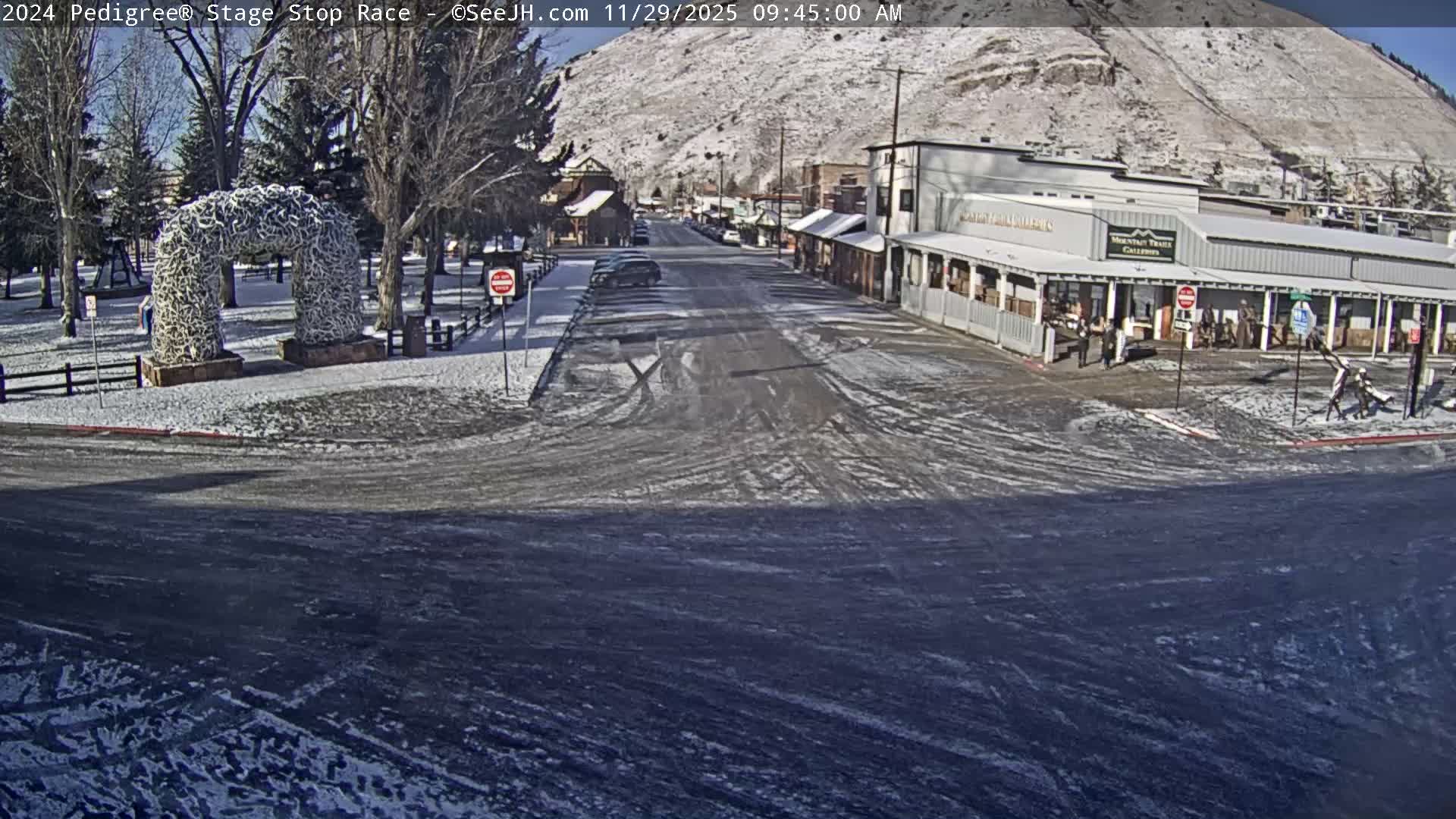 Jackson Hole's Elk Antler Arch Live Cam - Jackson, Teton, Wyoming, USA