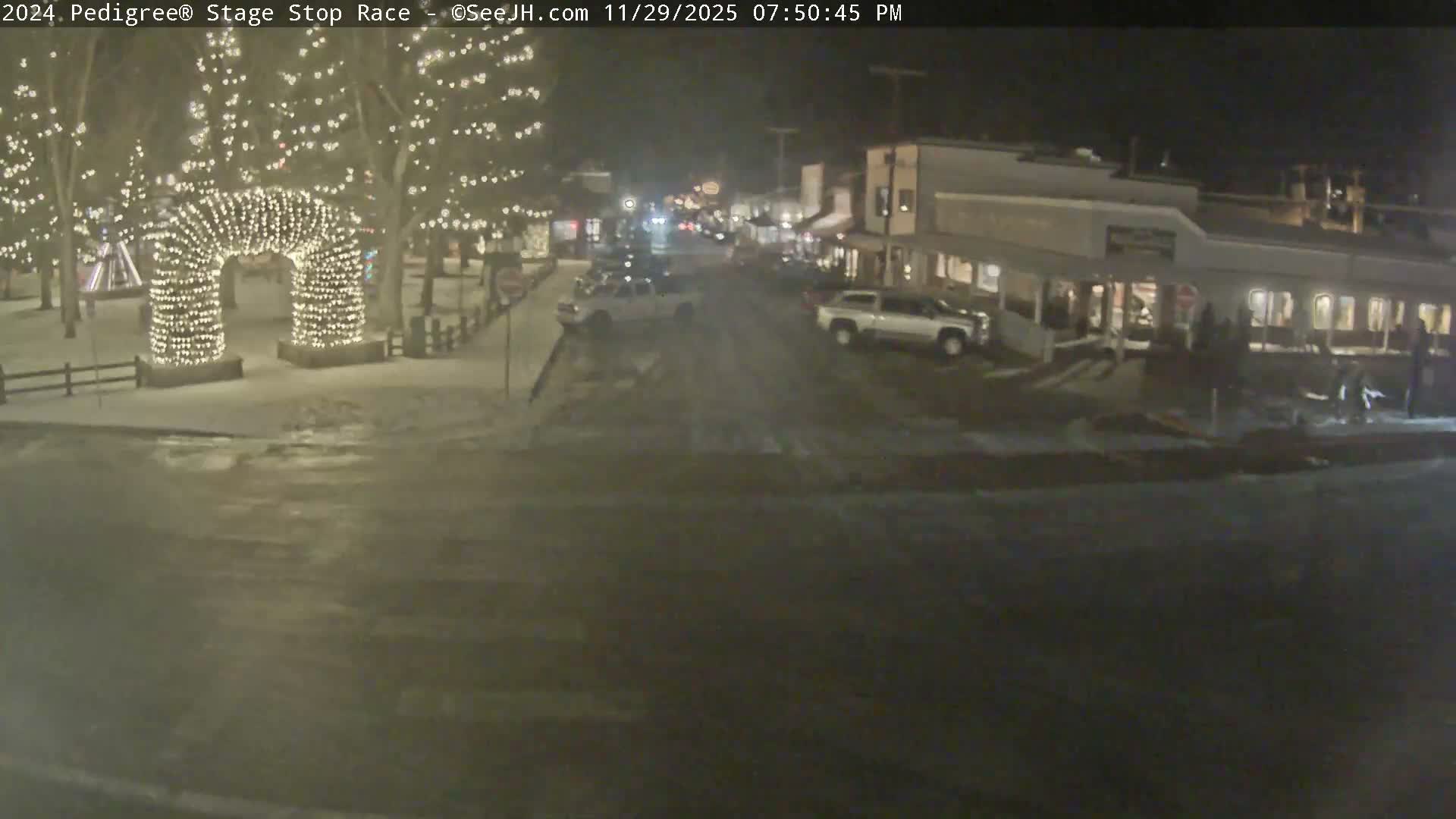 Jackson Hole's Elk Antler Arch Live Cam - Jackson, Teton, Wyoming, USA