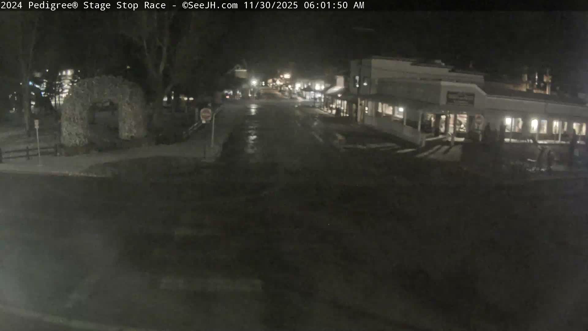 Jackson Hole's Elk Antler Arch Live Cam - Jackson, Teton, Wyoming, USA