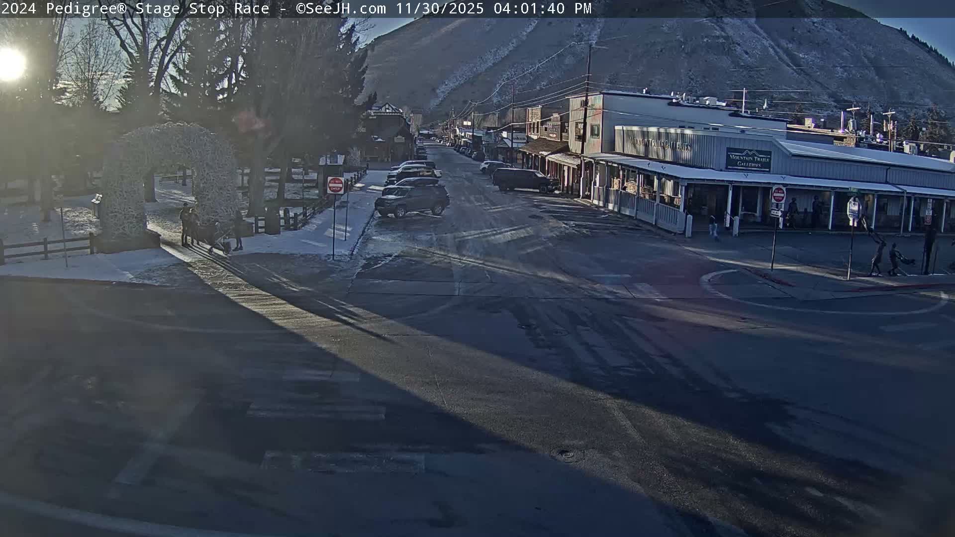 Jackson Hole's Elk Antler Arch Live Cam - Jackson, Teton, Wyoming, USA