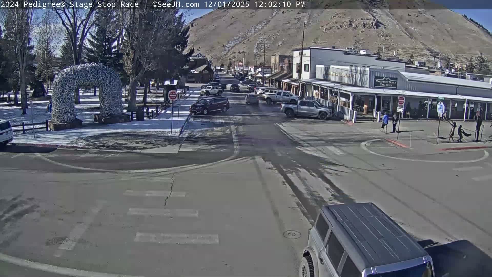 Jackson Hole's Elk Antler Arch Live Cam - Jackson, Teton, Wyoming, USA