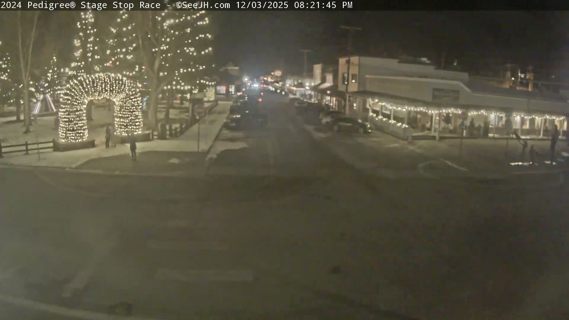 Jackson Hole's Elk Antler Arch Live Cam - Jackson, Teton, Wyoming, USA