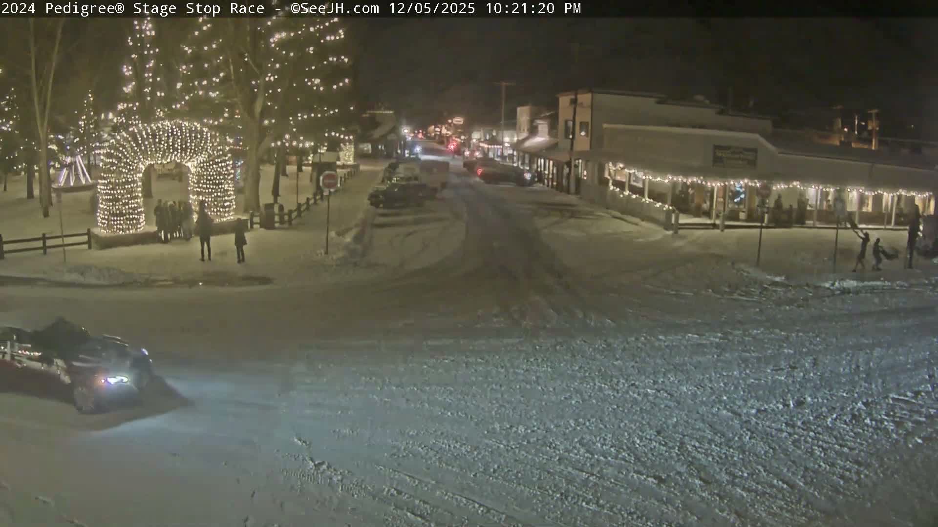 Jackson Hole's Elk Antler Arch Live Cam - Jackson, Teton, Wyoming, USA