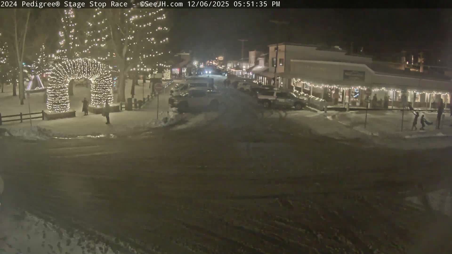 Jackson Hole's Elk Antler Arch Live Cam - Jackson, Teton, Wyoming, USA