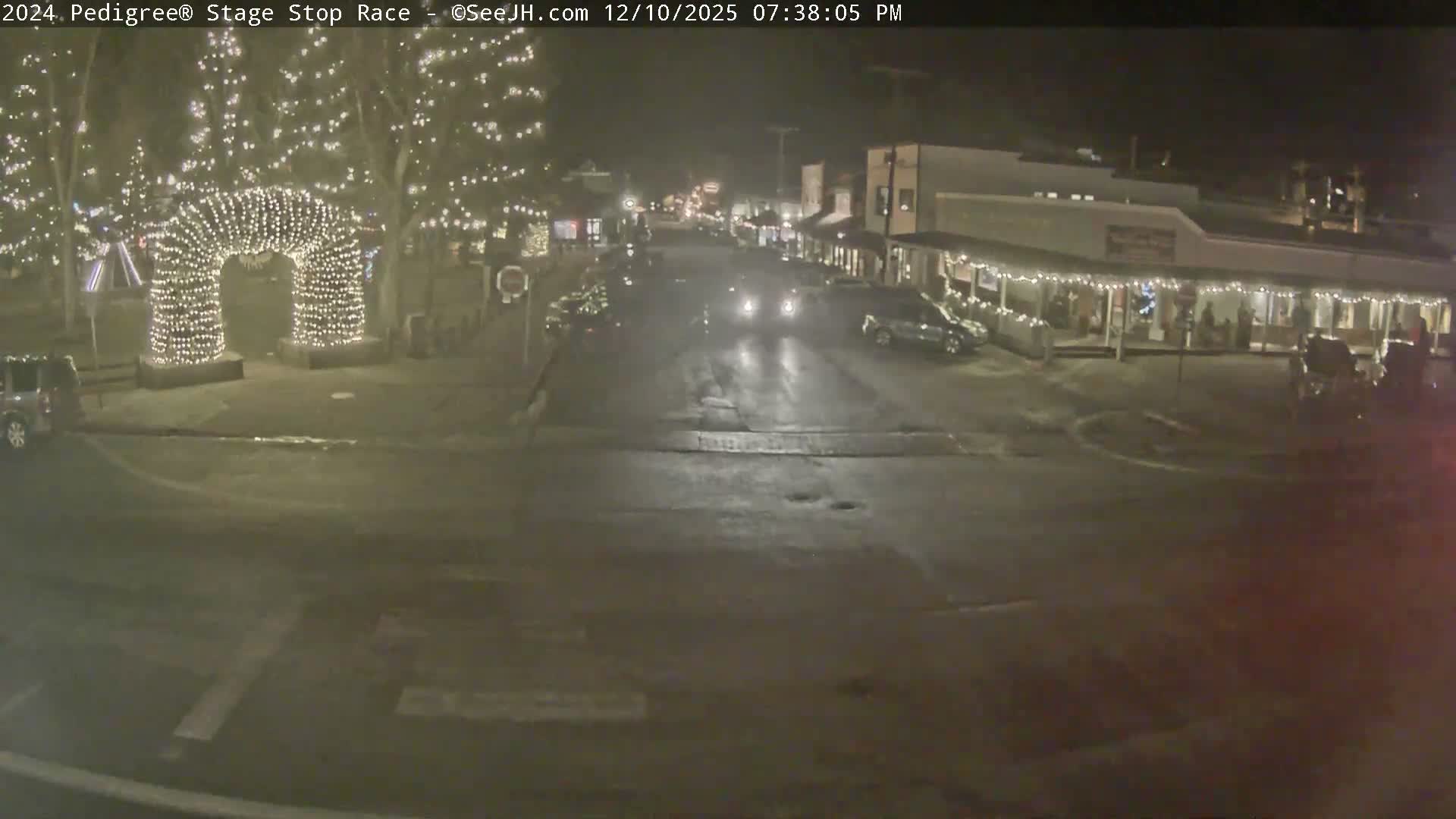 Jackson Hole's Elk Antler Arch Live Cam - Jackson, Teton, Wyoming, USA